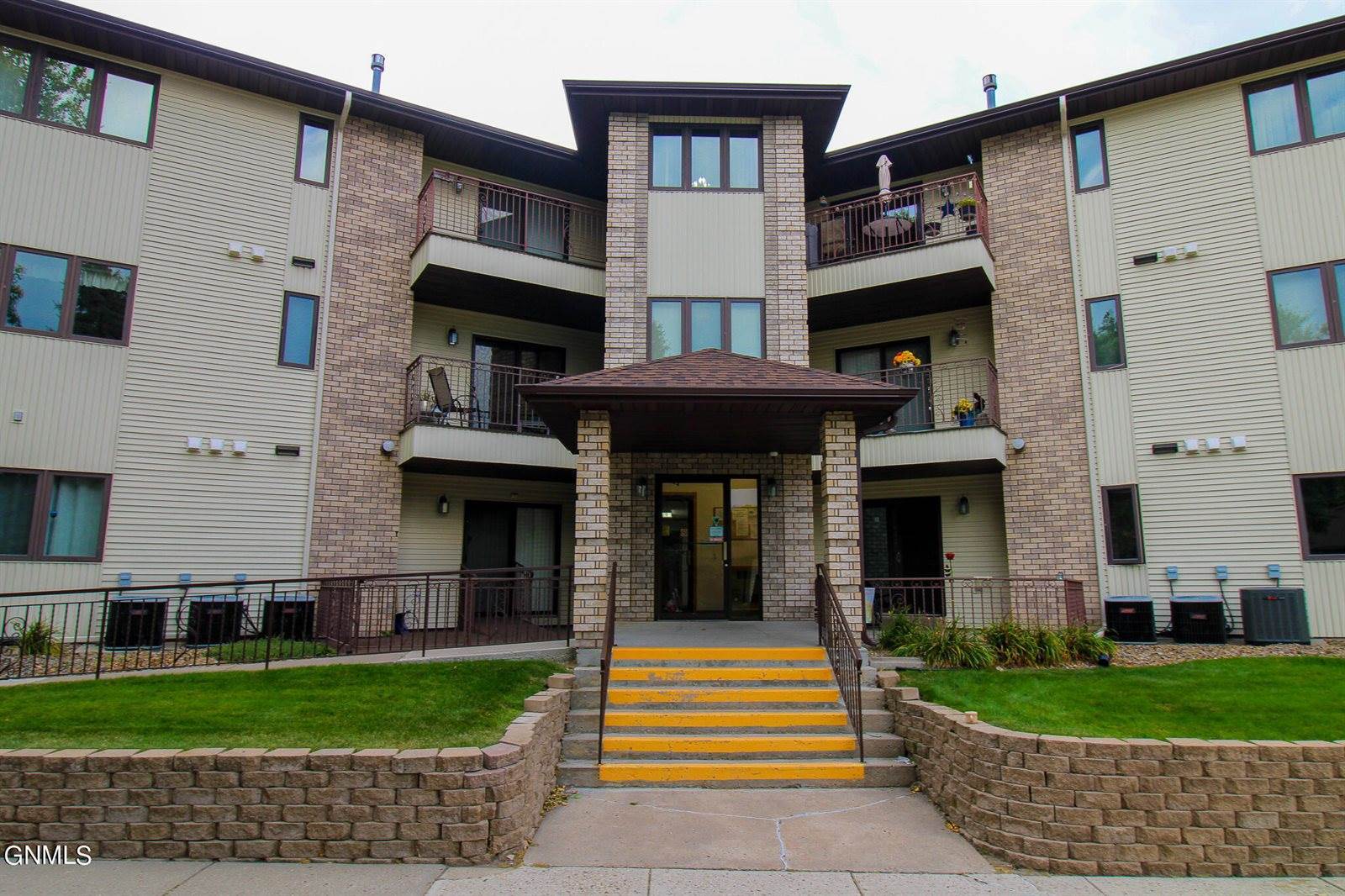 2900 N 4th Street, Bismarck, ND 58503