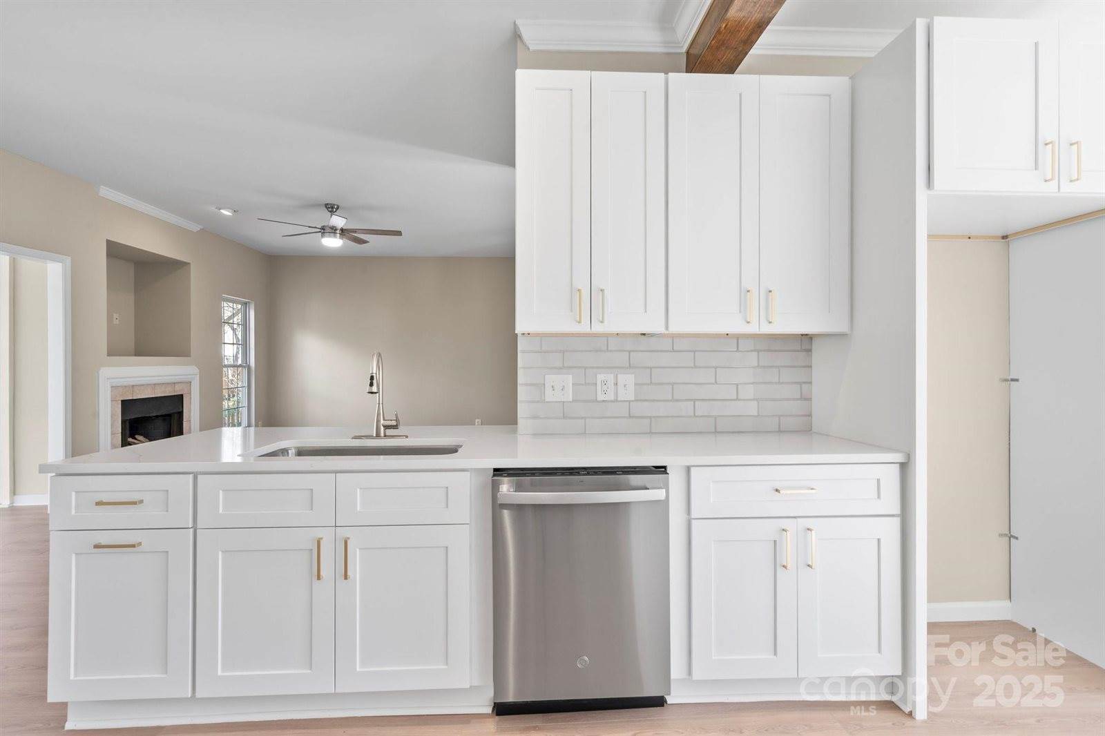 212 Catalina Drive, Mooresville, NC 28117