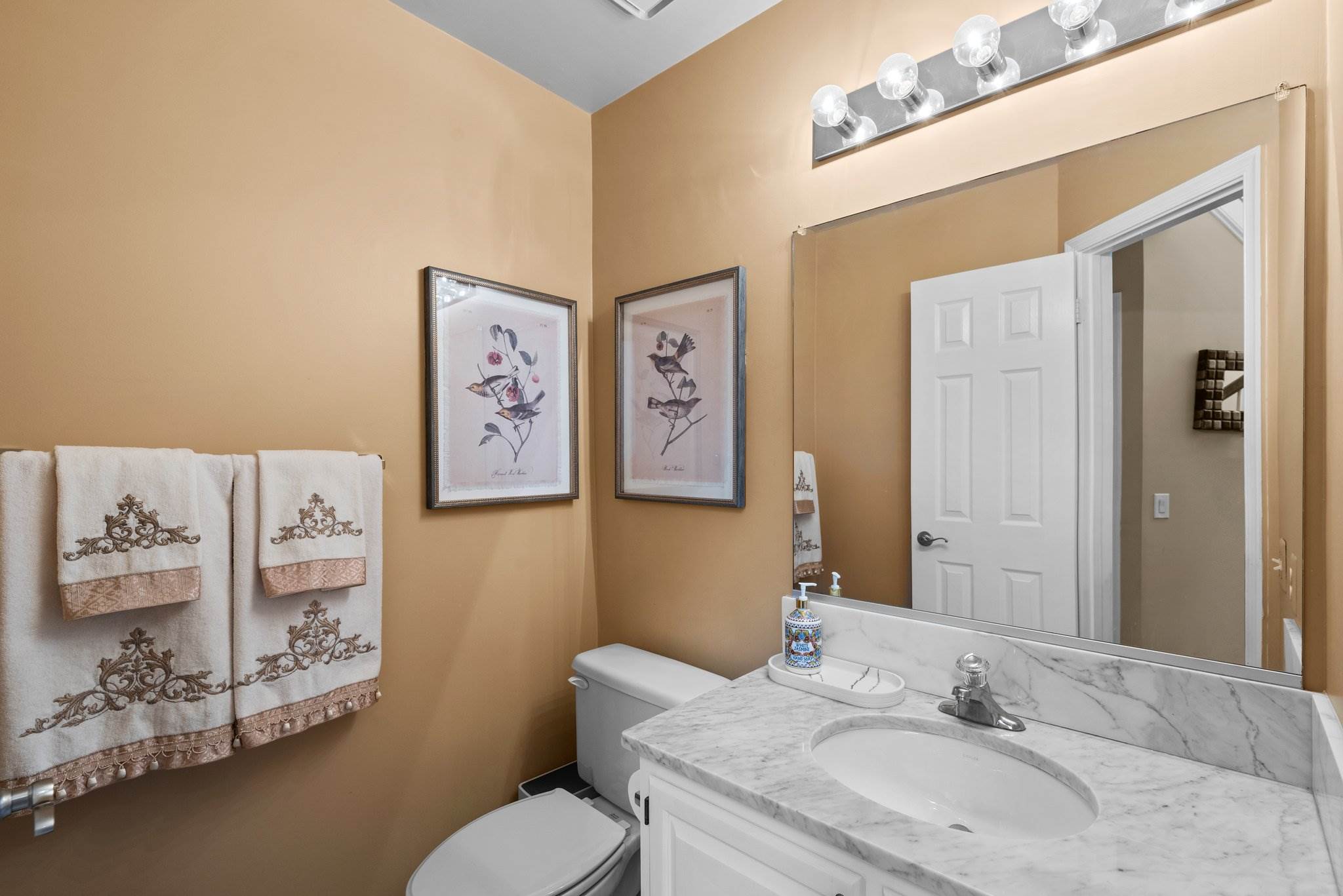 10015 Sterling Terrace, Rockville, MD 20850