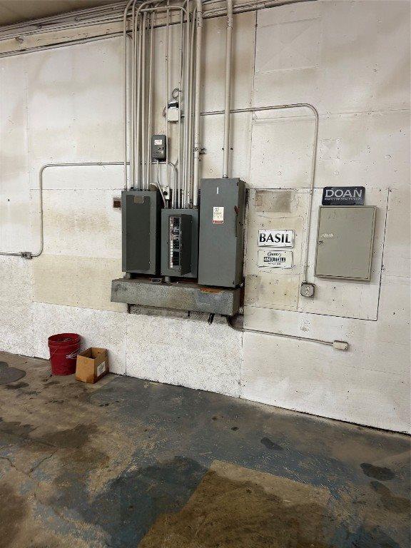 33 North Brookside Avenue, Endicott, NY 13760