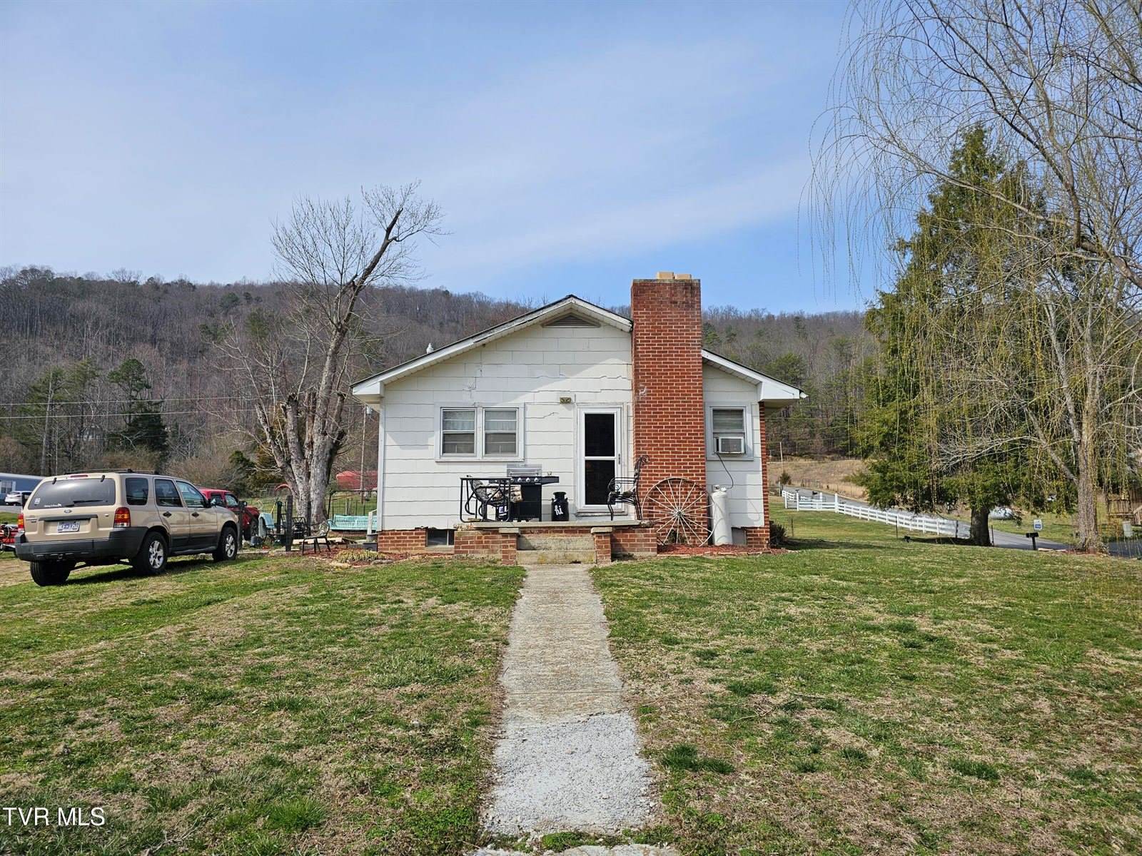 122 New Life Road, Rogersville, TN 37857