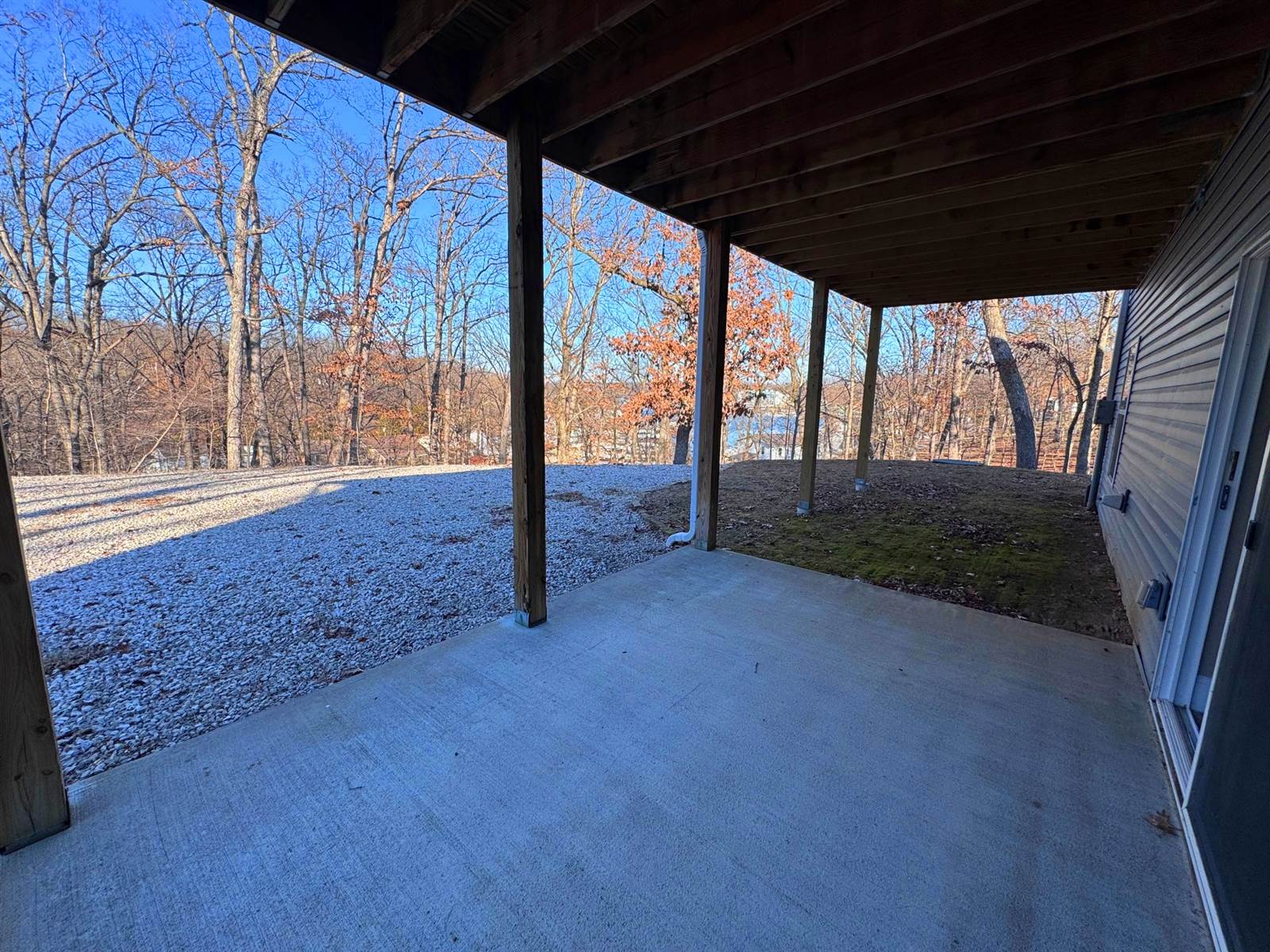 217 Highline Rd, Four Seasons, MO 65049