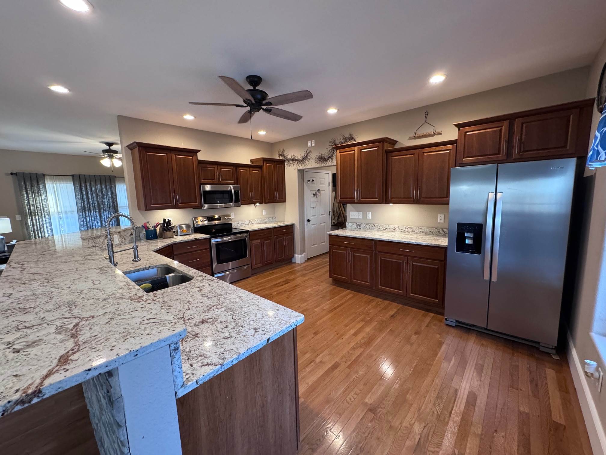 217 Highline Rd, Four Seasons, MO 65049