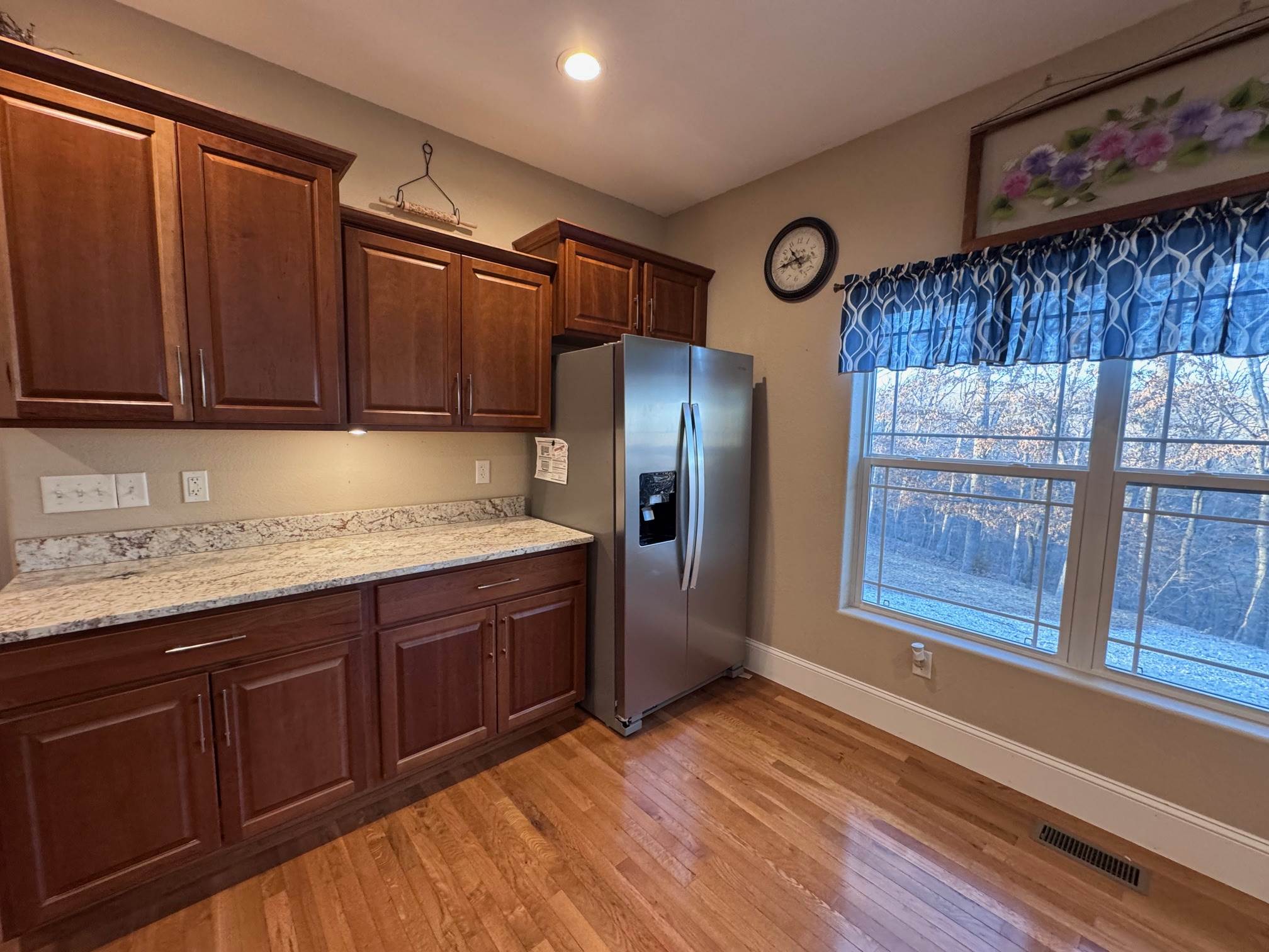 217 Highline Rd, Four Seasons, MO 65049