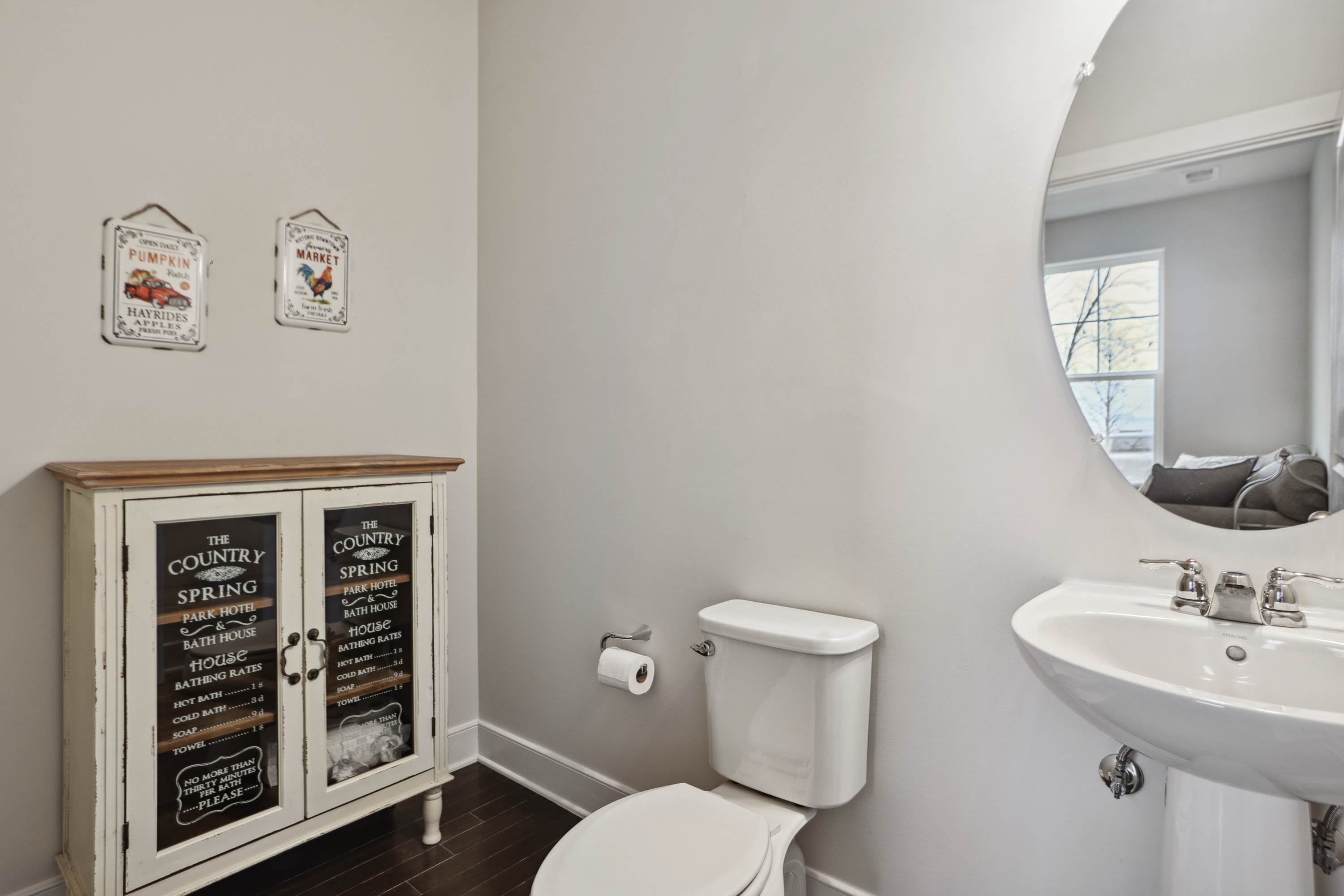 1706 Hawks View Dr, Dumfries, VA 22026