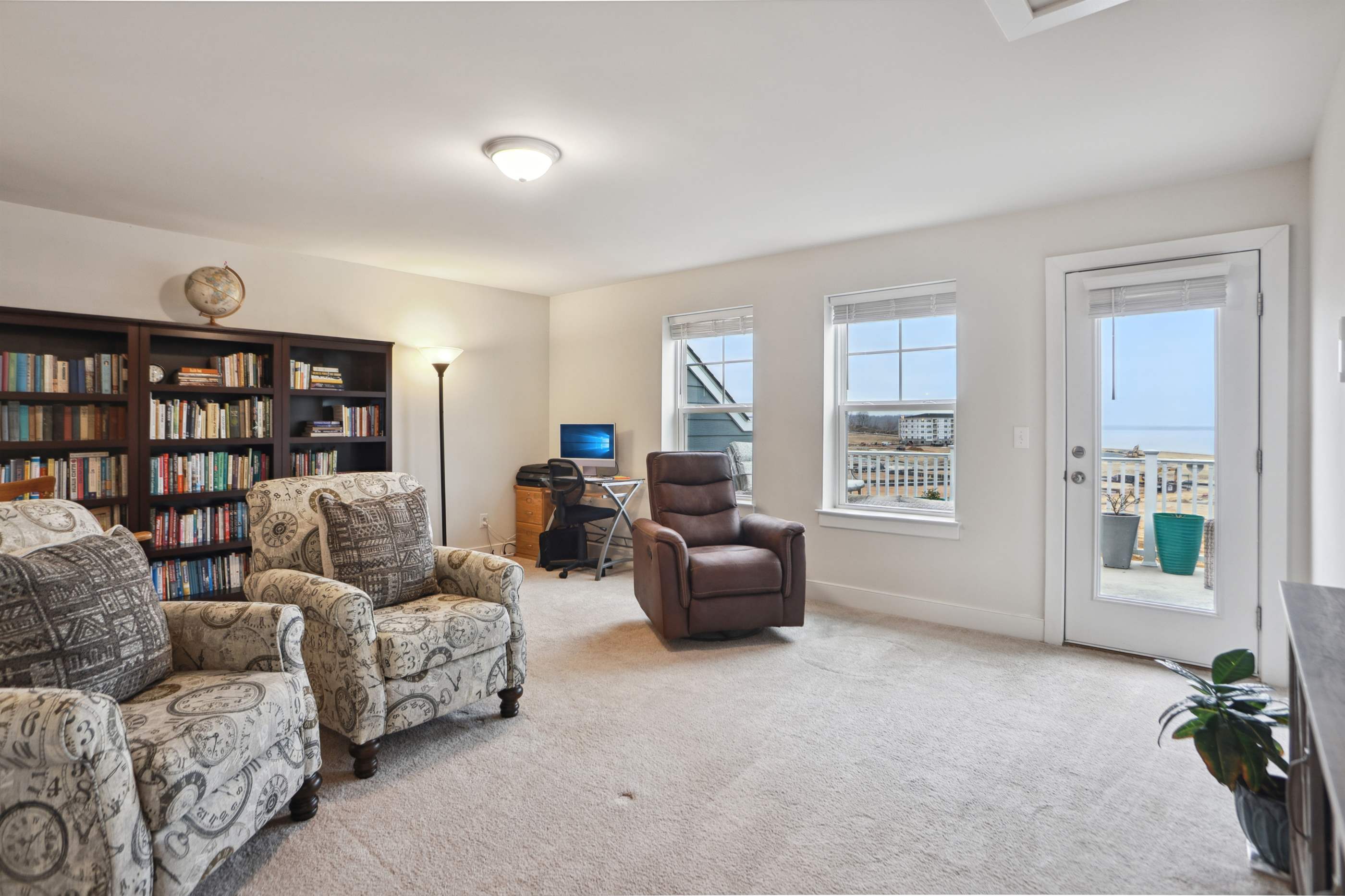 1706 Hawks View Dr, Dumfries, VA 22026