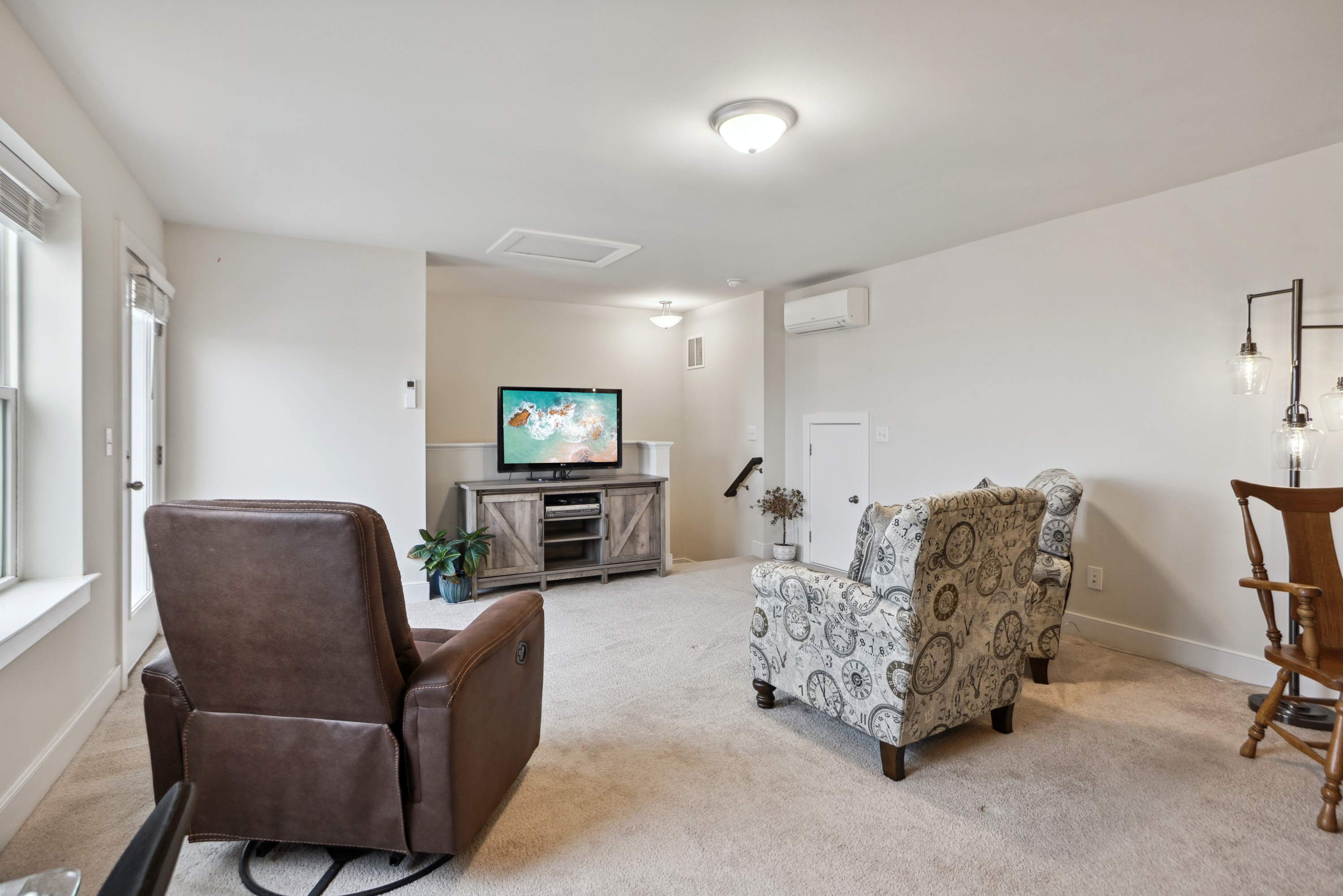 1706 Hawks View Dr, Dumfries, VA 22026