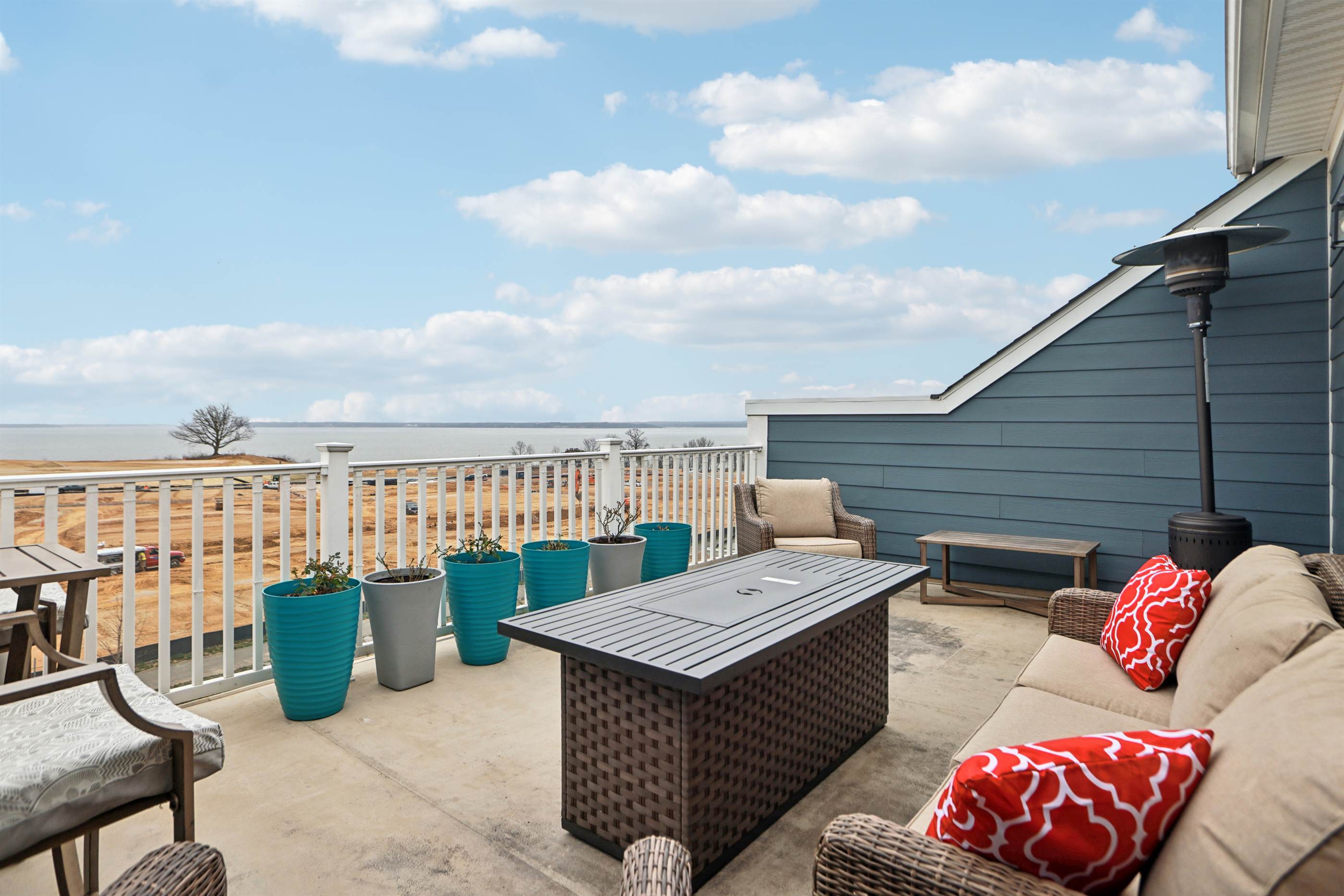 1706 Hawks View Dr, Dumfries, VA 22026