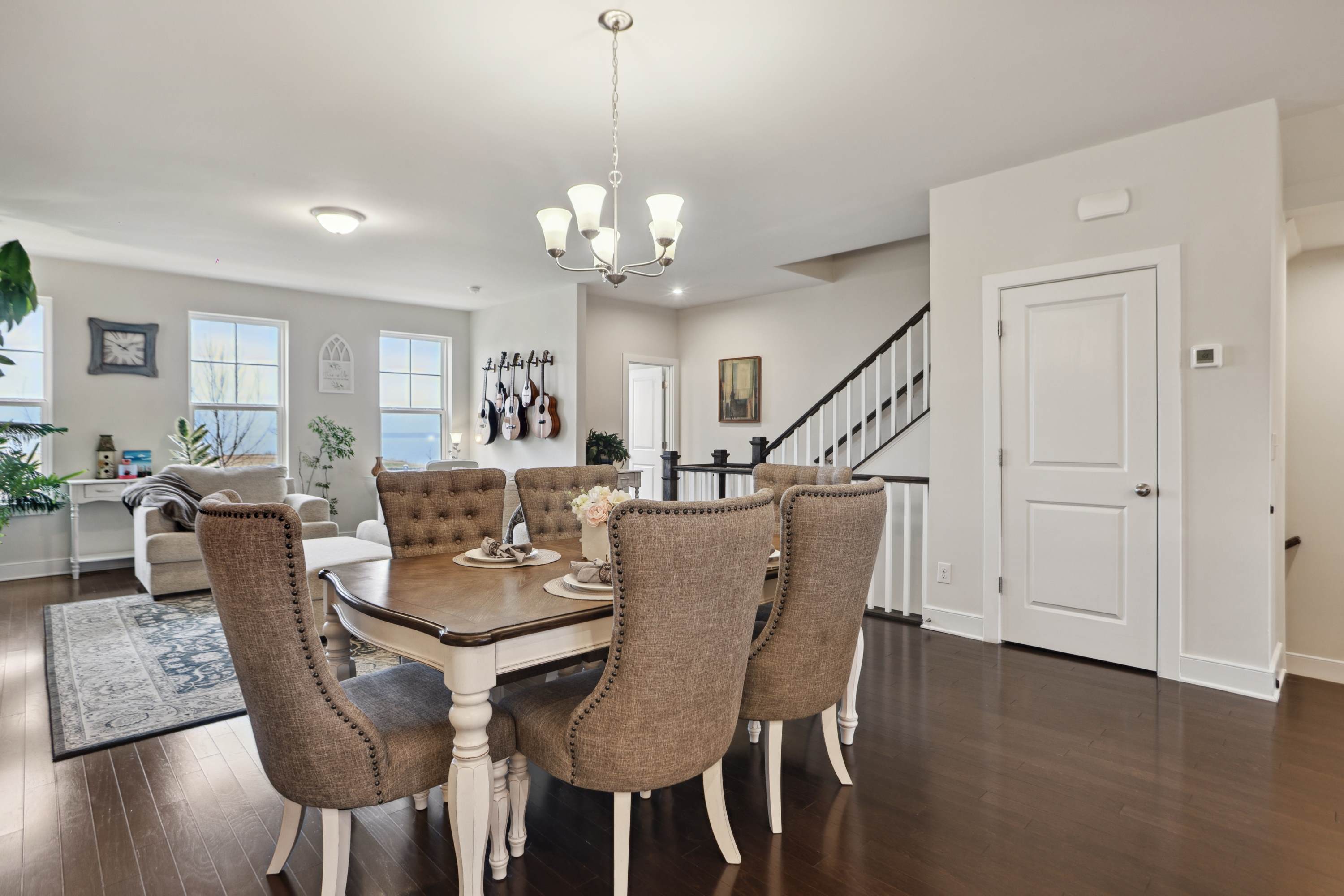 1706 Hawks View Dr, Dumfries, VA 22026