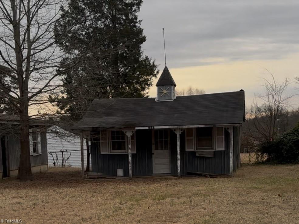 320 Skyview Drive, Winston-Salem, NC 27127