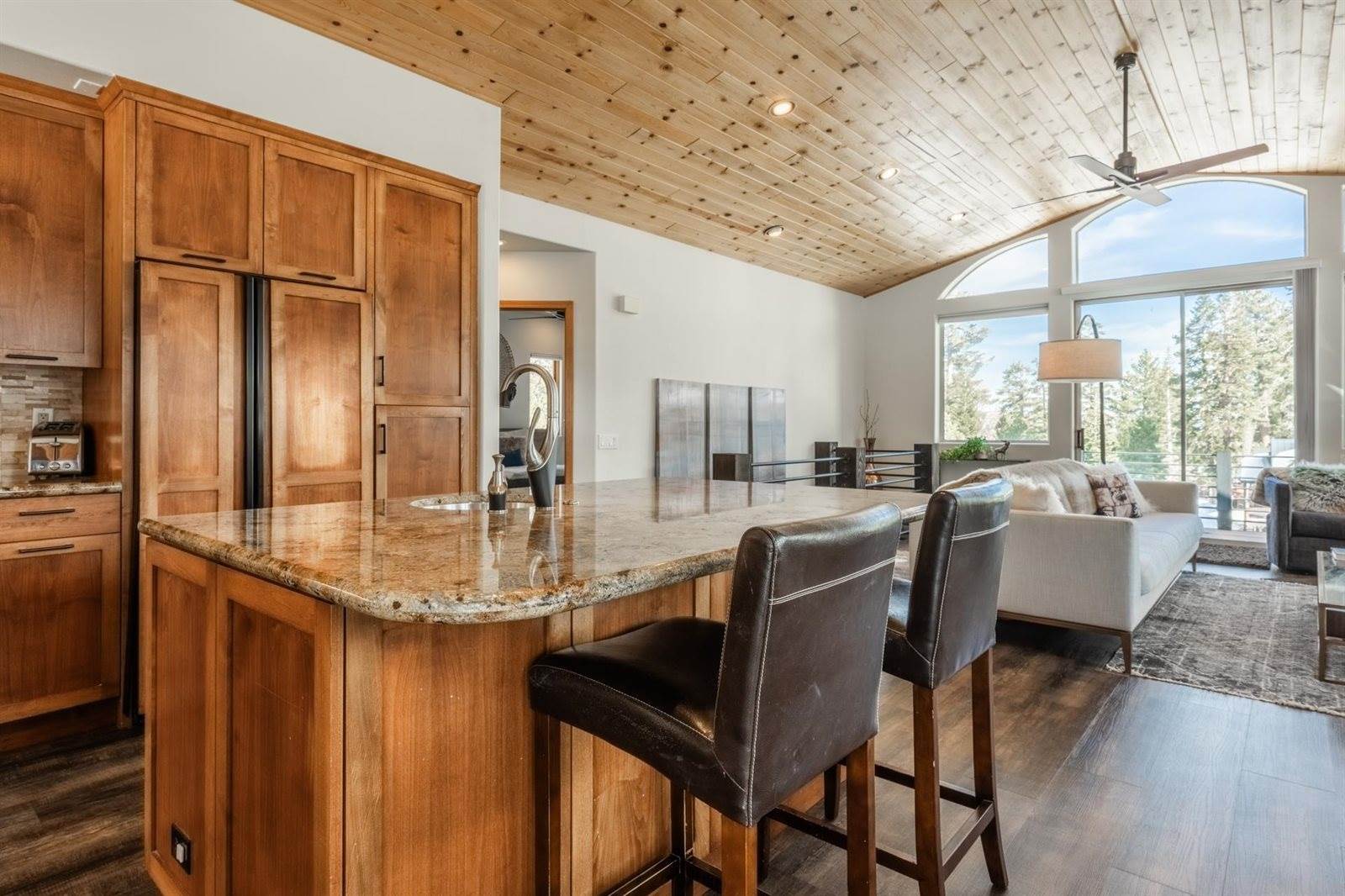 27 Jahan Drive, Mammoth Lakes, CA 93546
