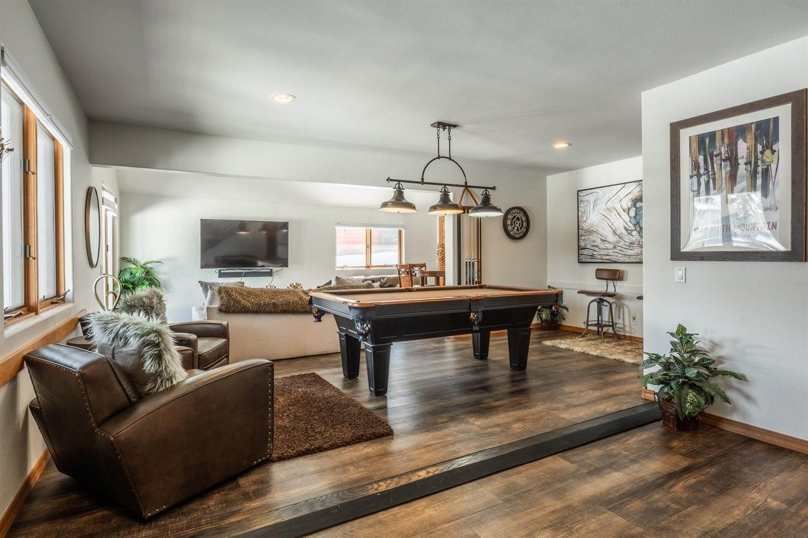 27 Jahan Drive, Mammoth Lakes, CA 93546
