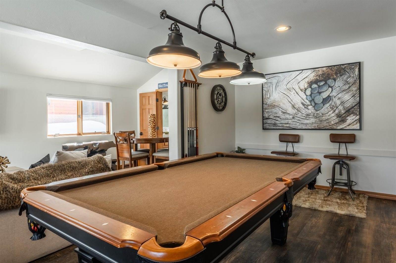 27 Jahan Drive, Mammoth Lakes, CA 93546