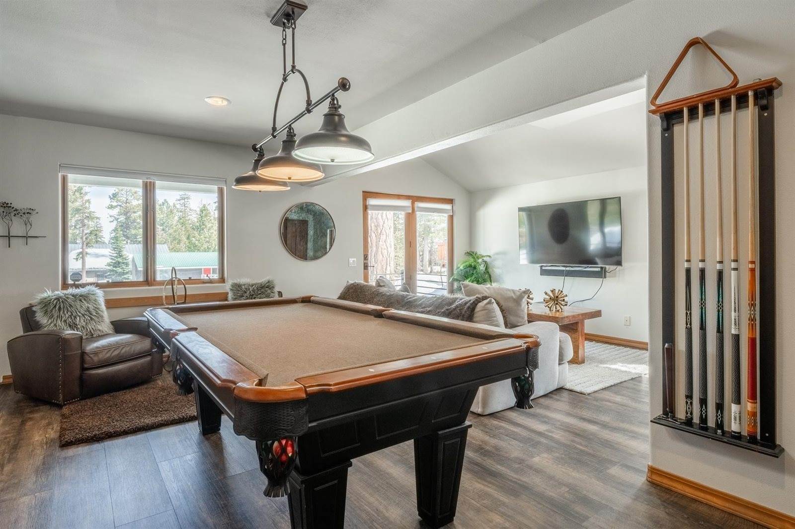 27 Jahan Drive, Mammoth Lakes, CA 93546