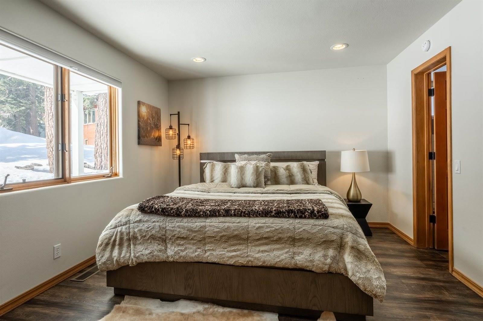 27 Jahan Drive, Mammoth Lakes, CA 93546