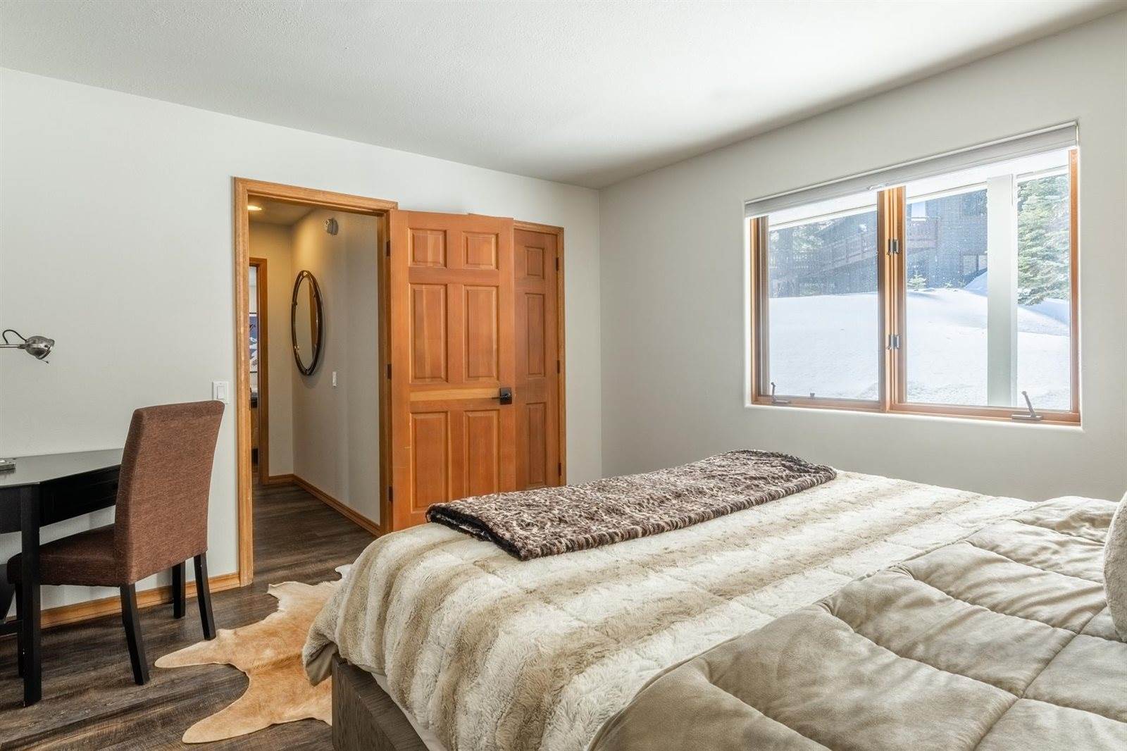 27 Jahan Drive, Mammoth Lakes, CA 93546