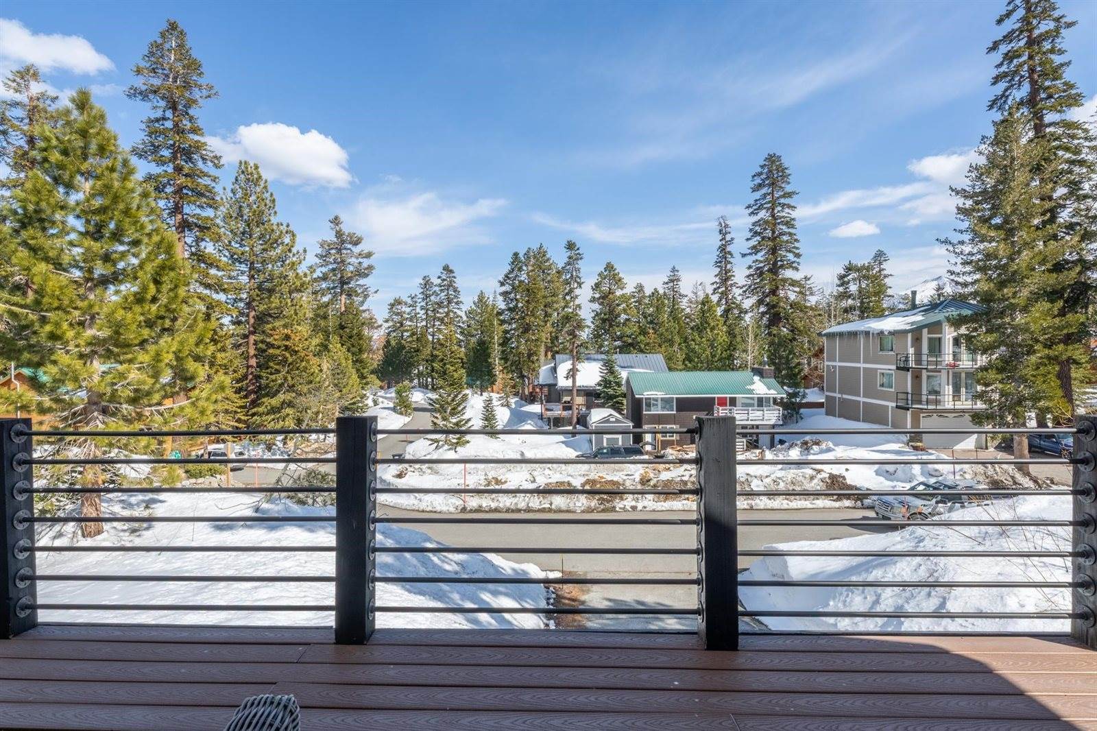 27 Jahan Drive, Mammoth Lakes, CA 93546