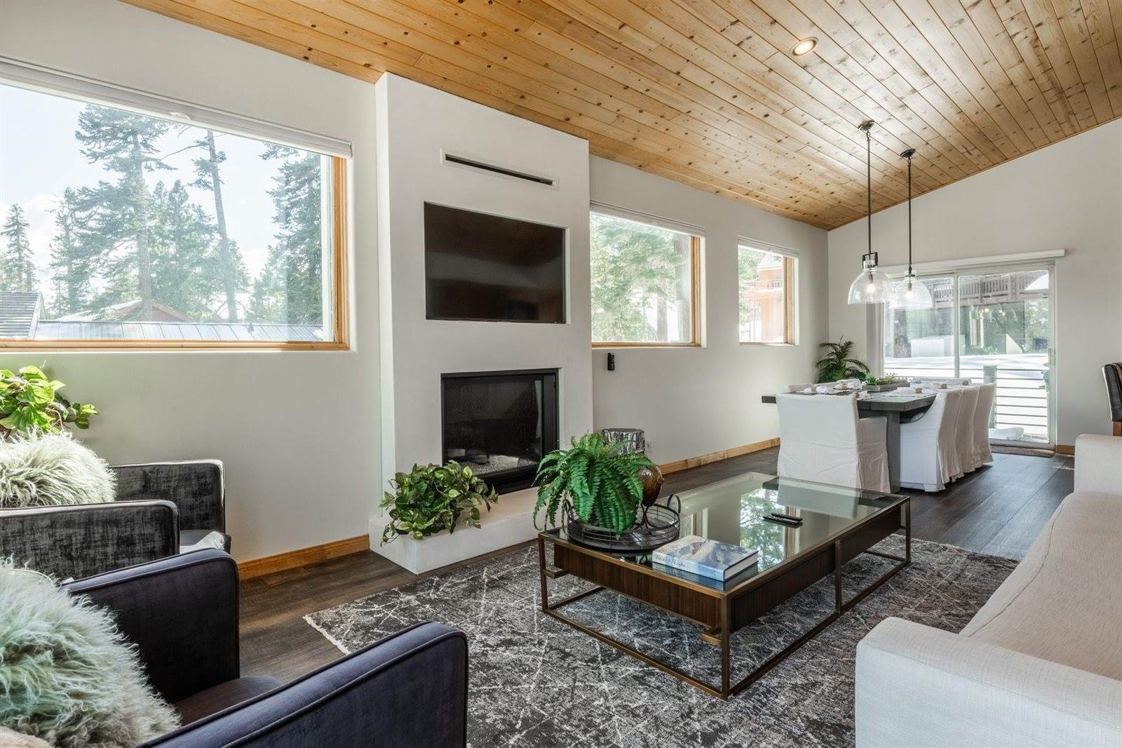 27 Jahan Drive, Mammoth Lakes, CA 93546