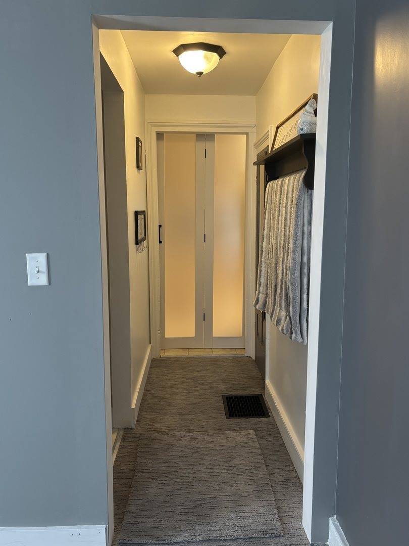 2077 Browns Mill Road, Freeport, IL 61032