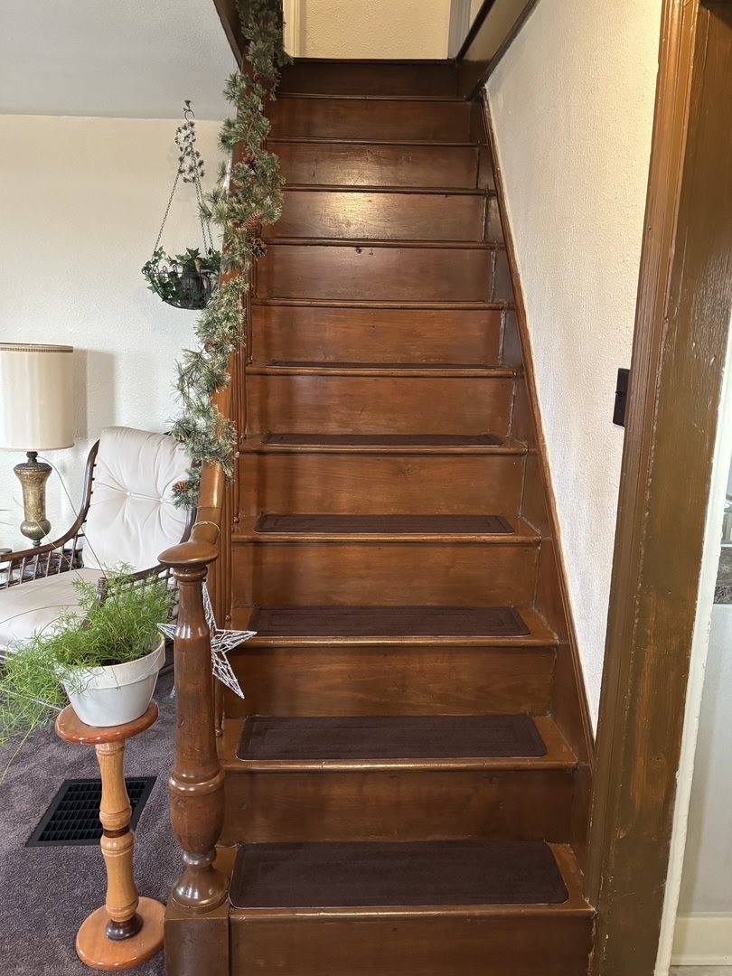 2077 Browns Mill Road, Freeport, IL 61032