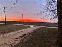 2077 Browns Mill Road, Freeport, IL 61032