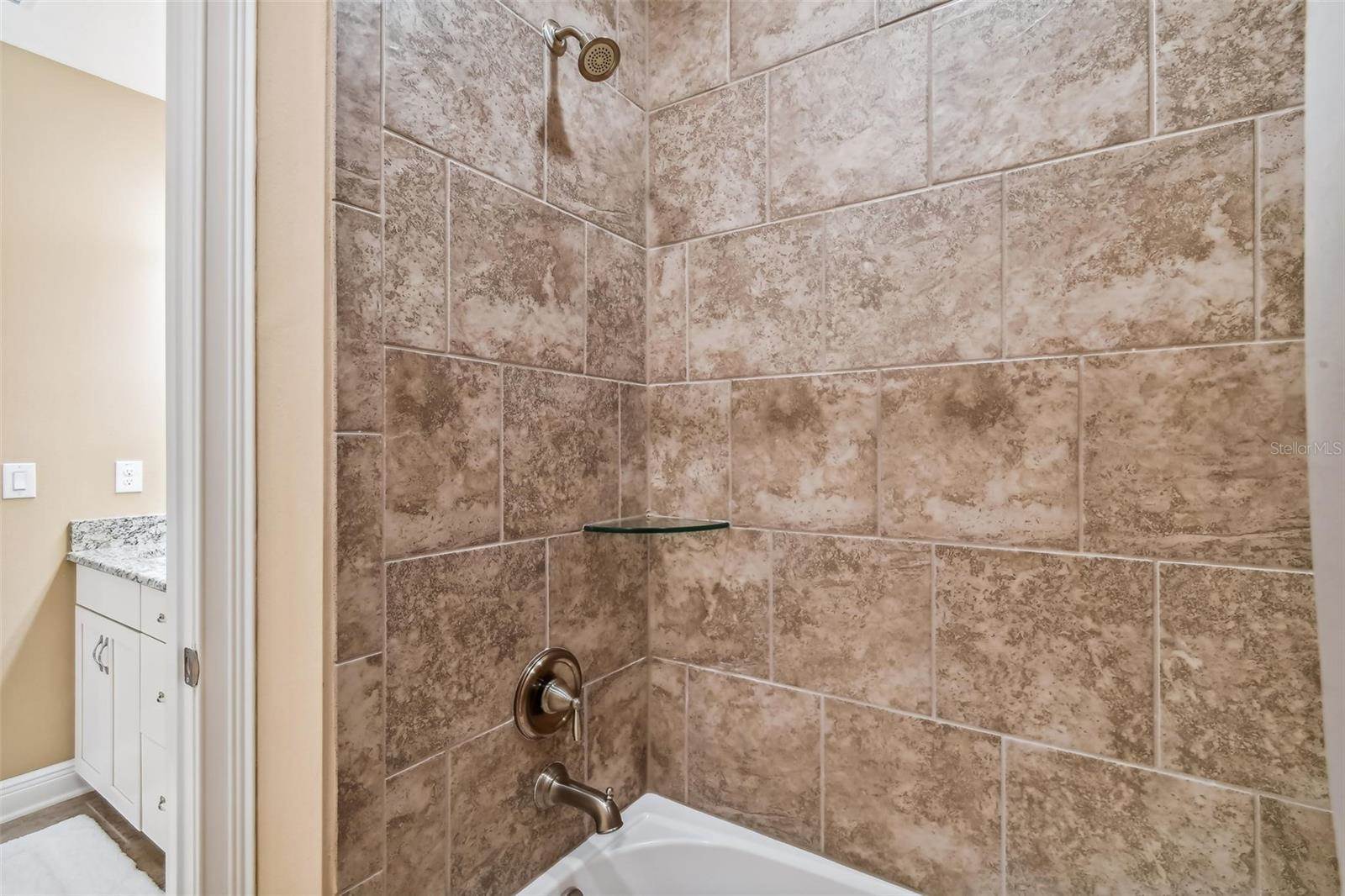 16736 Broadwater Avenue, Winter Garden, FL 34787