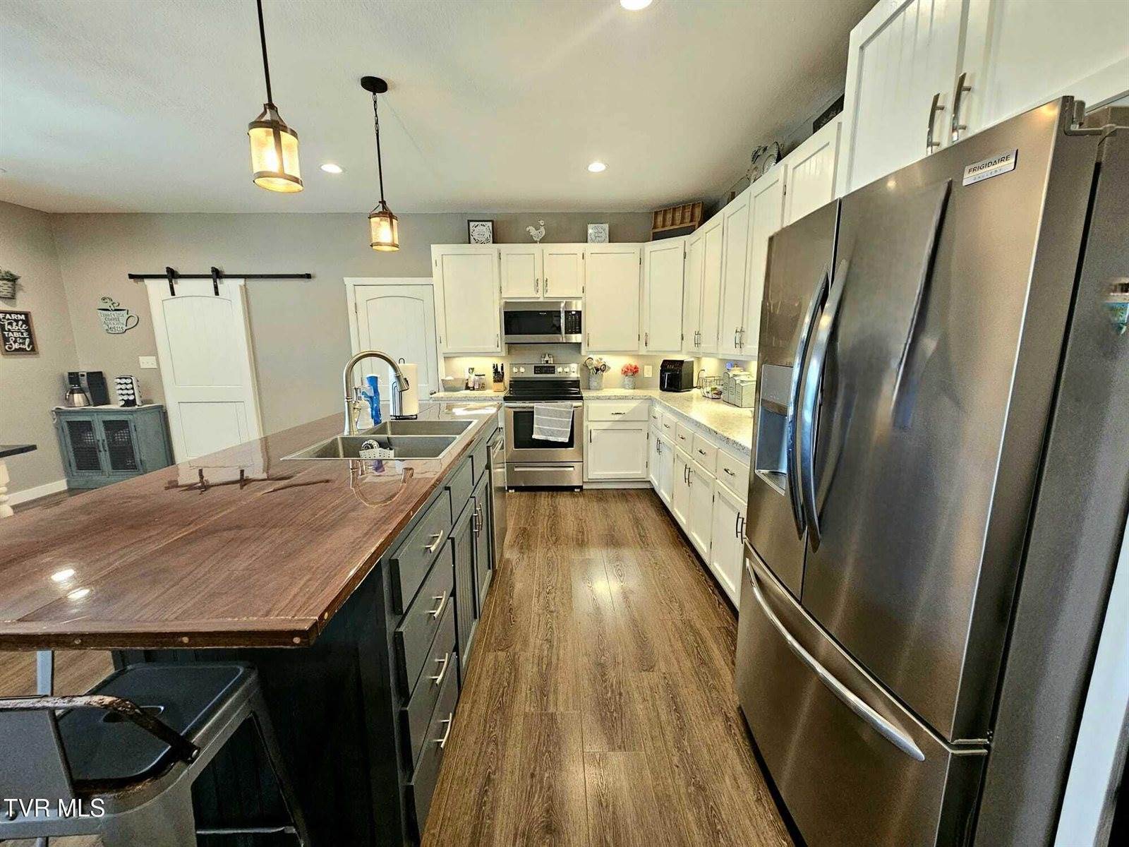 1000 Flatwoods Road, Mosheim, TN 37818