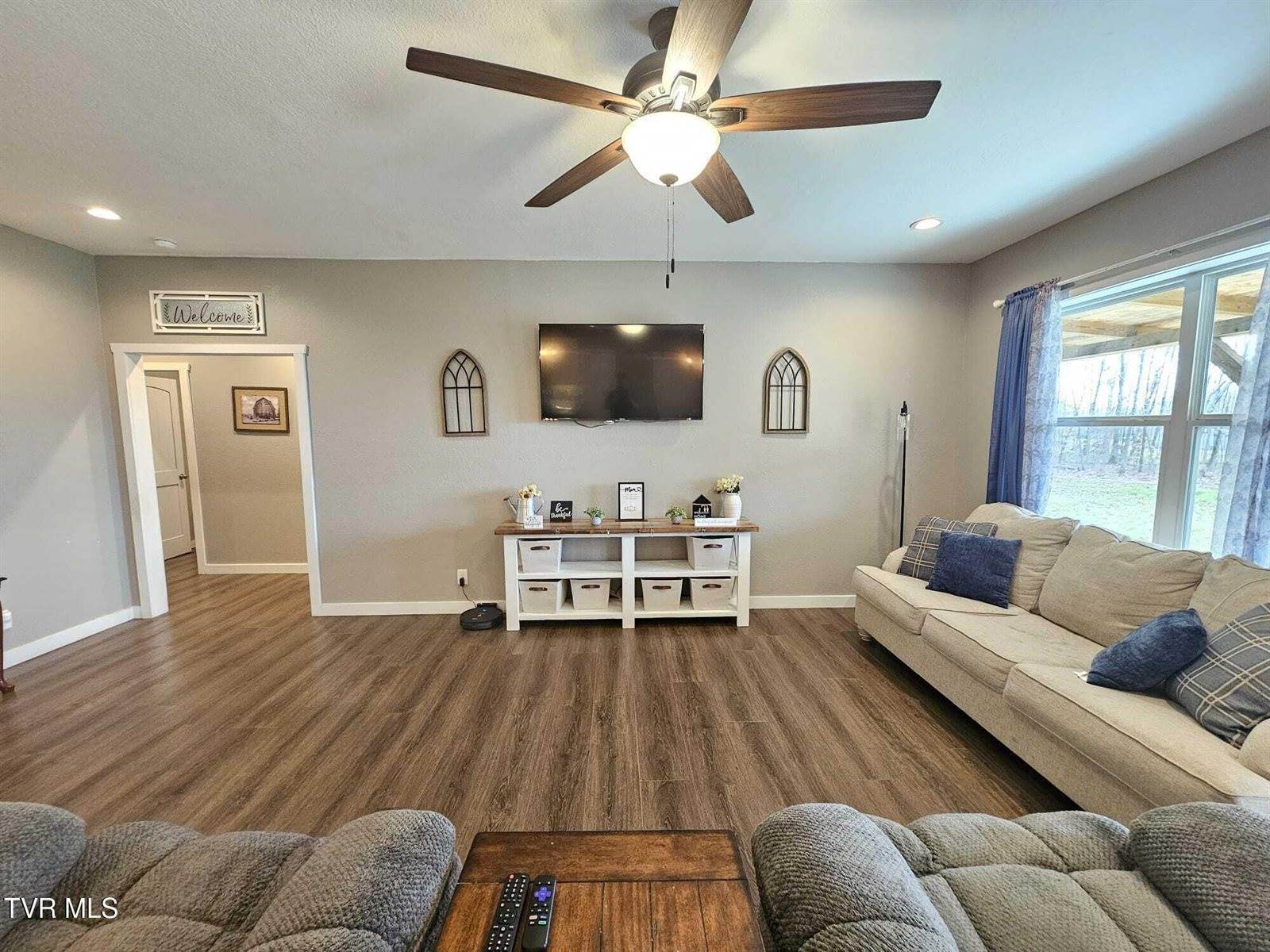 1000 Flatwoods Road, Mosheim, TN 37818