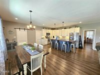 1000 Flatwoods Road, Mosheim, TN 37818