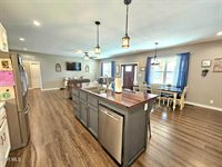 1000 Flatwoods Road, Mosheim, TN 37818