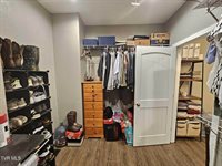 1000 Flatwoods Road, Mosheim, TN 37818