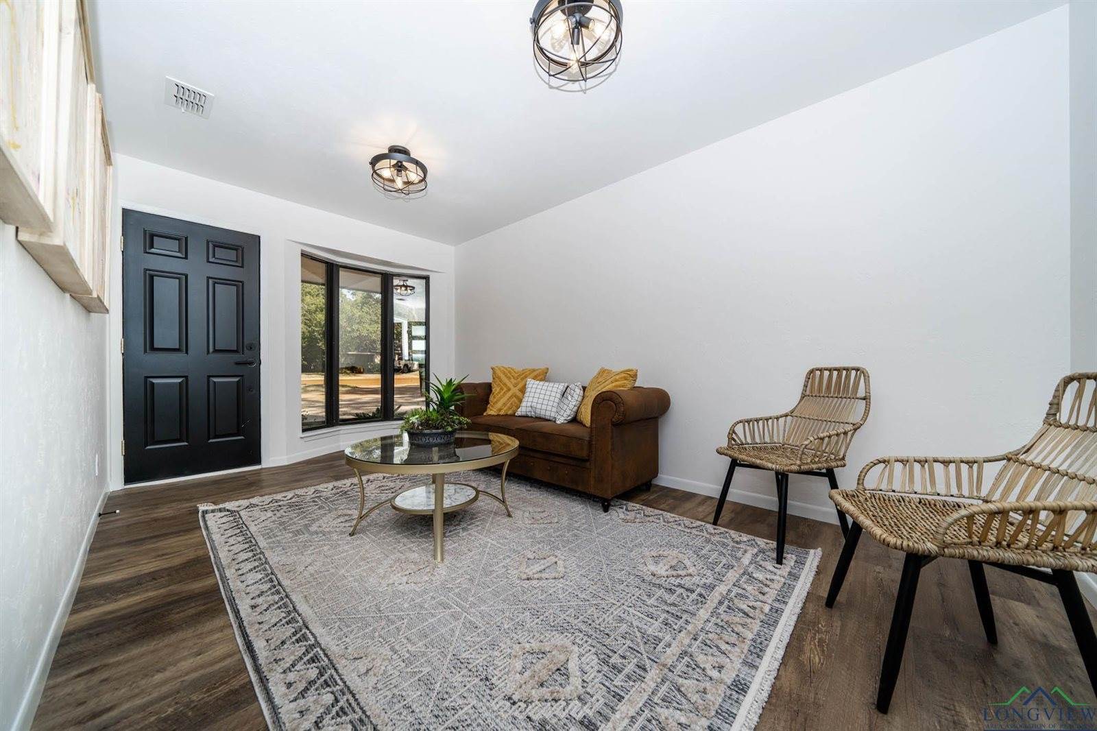 117 S Montgomery, Gilmer, TX 75644