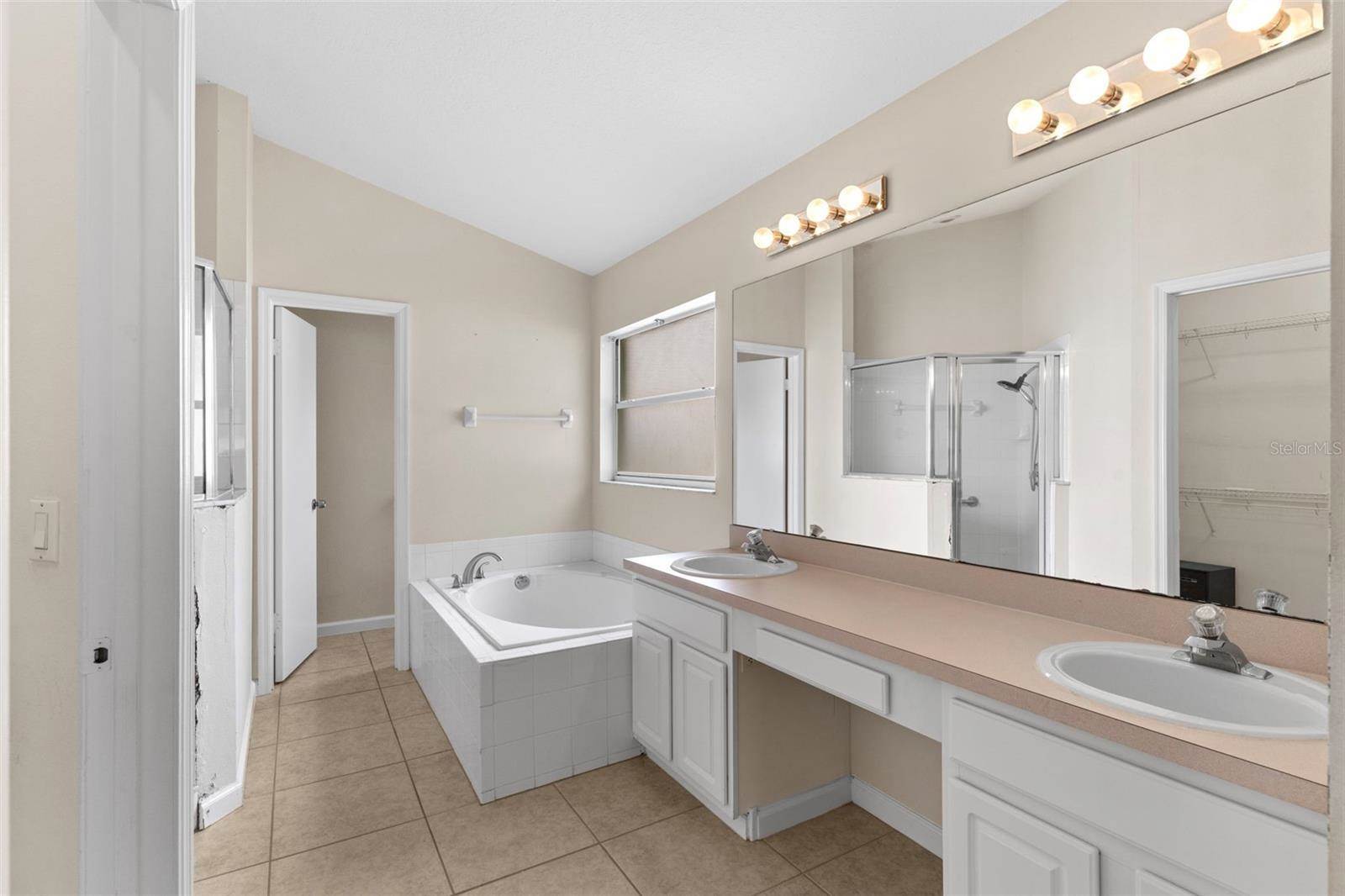 580 Tree Shore Drive, Orlando, FL 32825