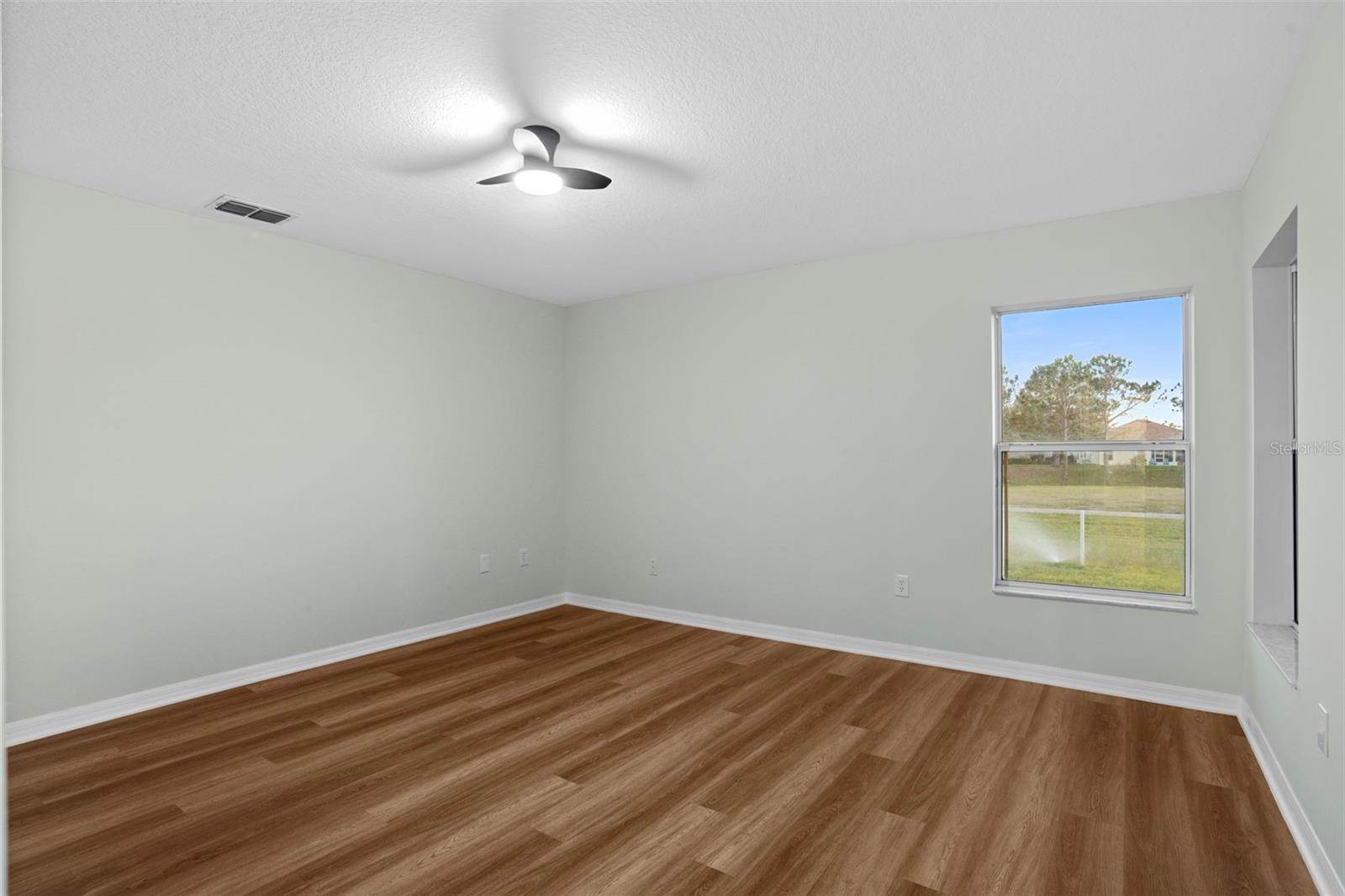 26922 White Plains Way, Leesburg, FL 34748