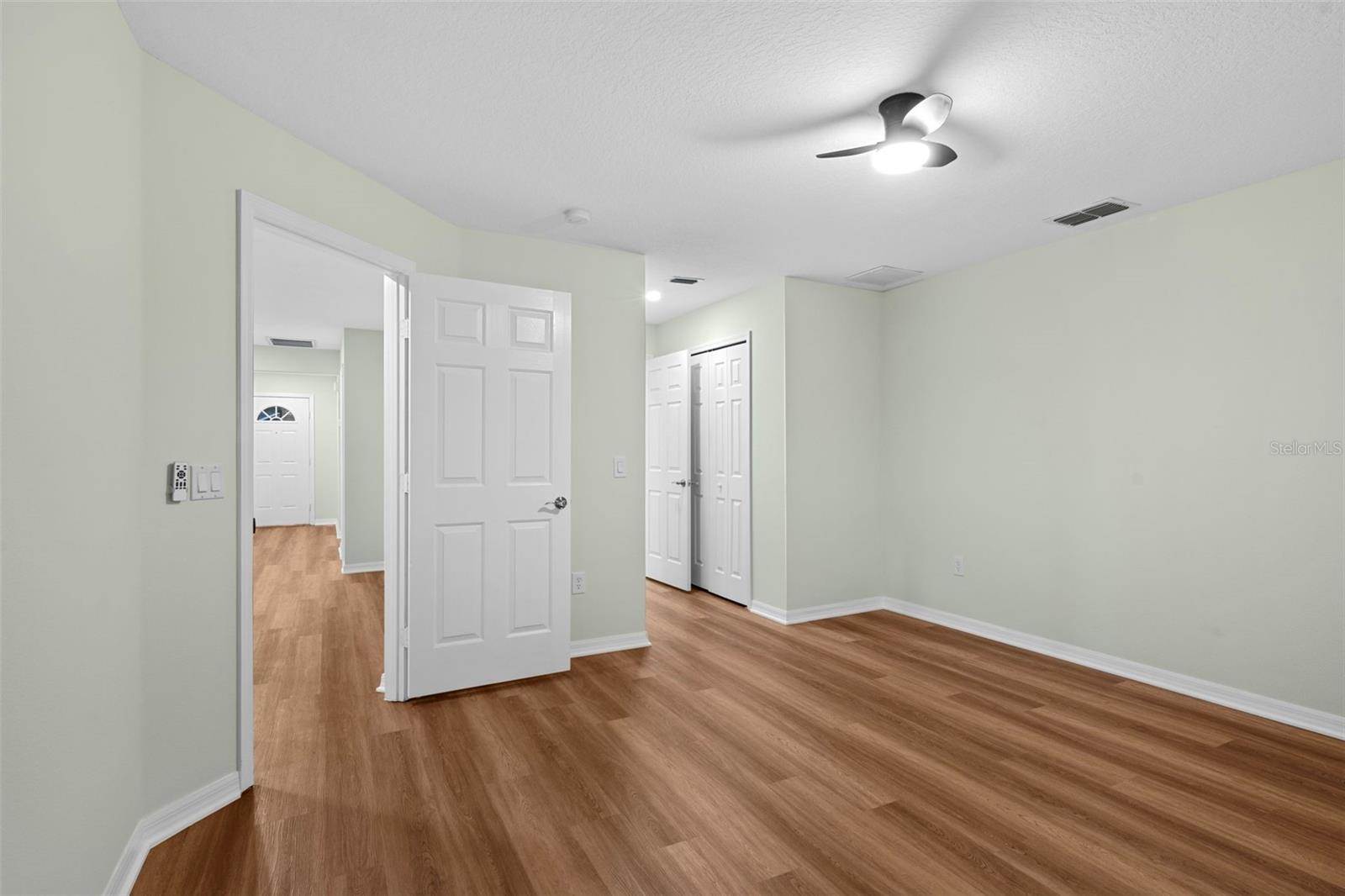 26922 White Plains Way, Leesburg, FL 34748