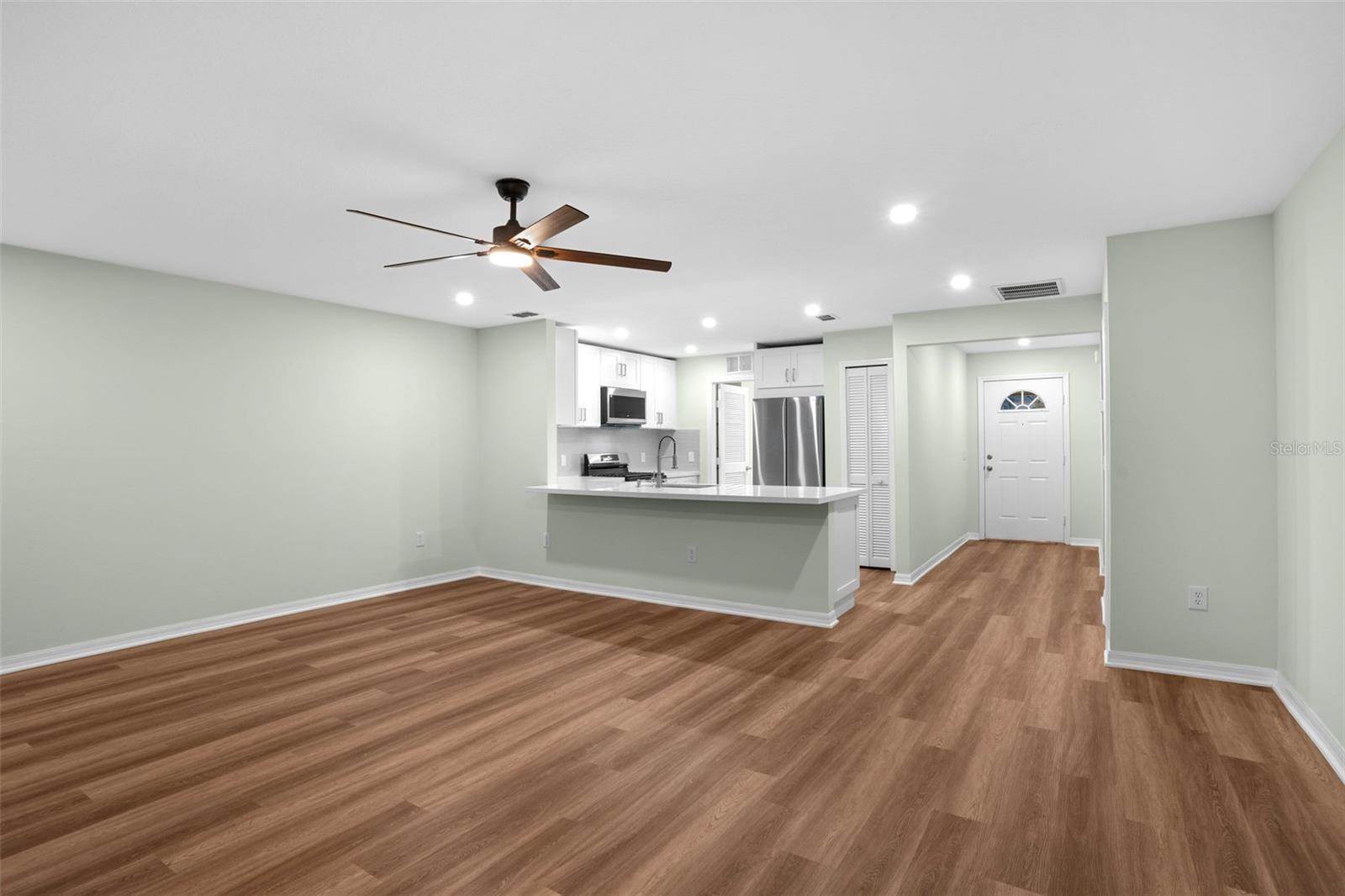 26922 White Plains Way, Leesburg, FL 34748