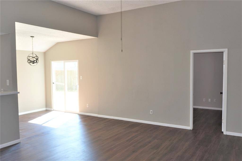 8014 Bluejay Twin Circle, Humble, TX 77396