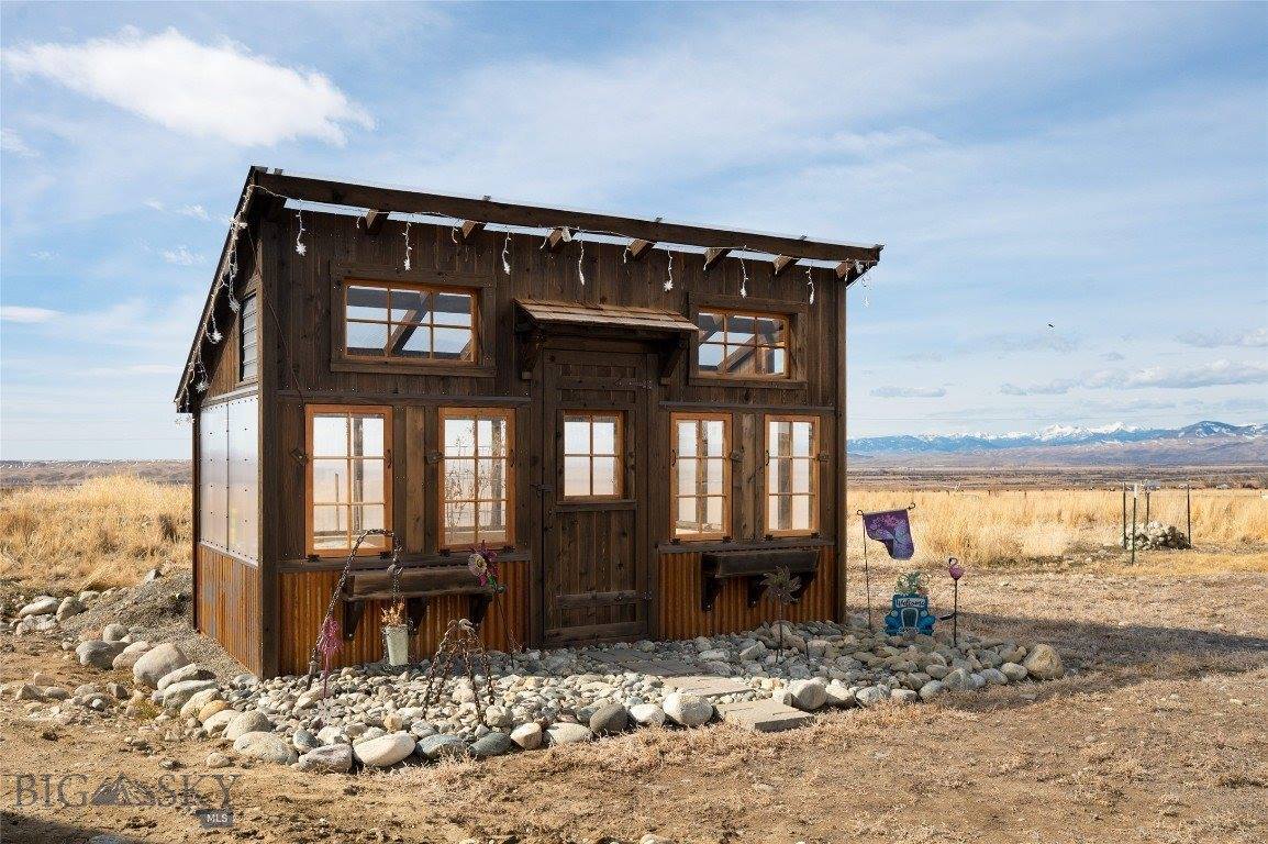 6 Flagstone Court, Sheridan, MT 59749