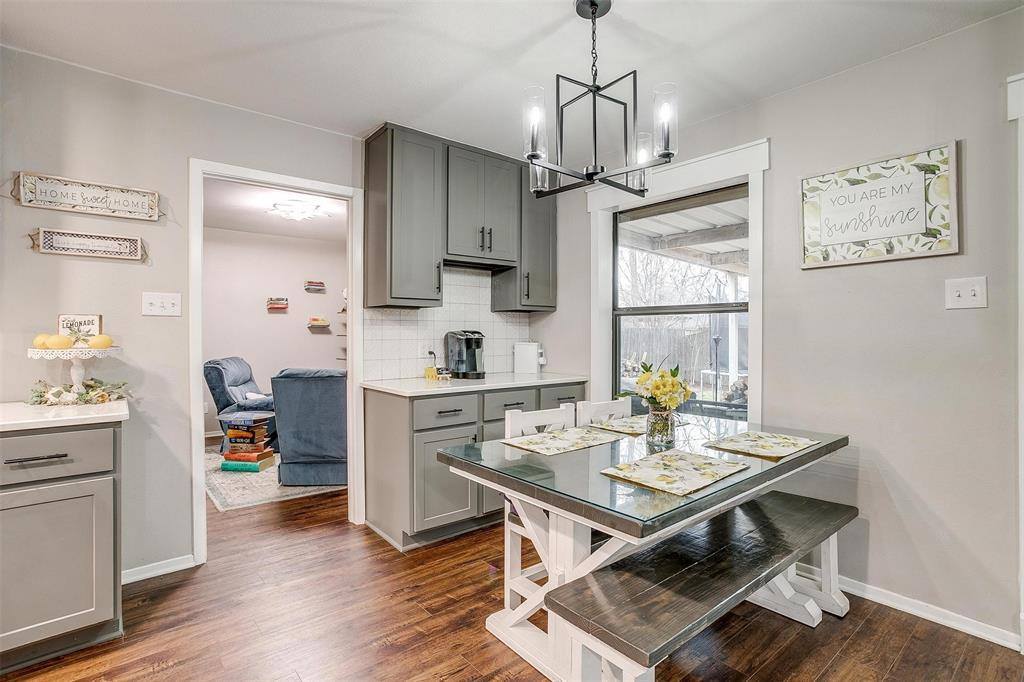 816 Lake Crest Parkway, Azle, TX 76020