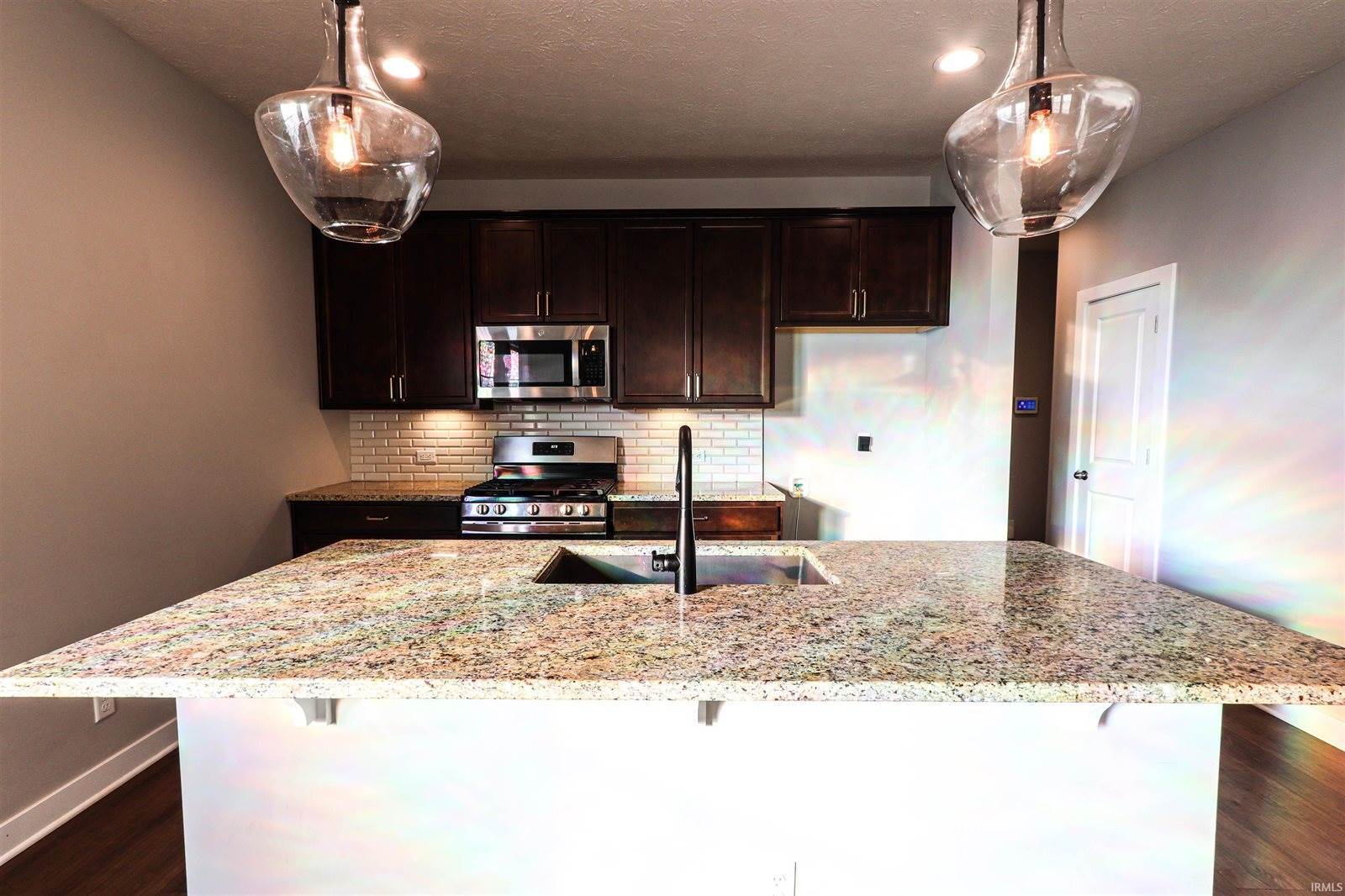 3088 Ashdon Drive, Newburgh, IN 47630