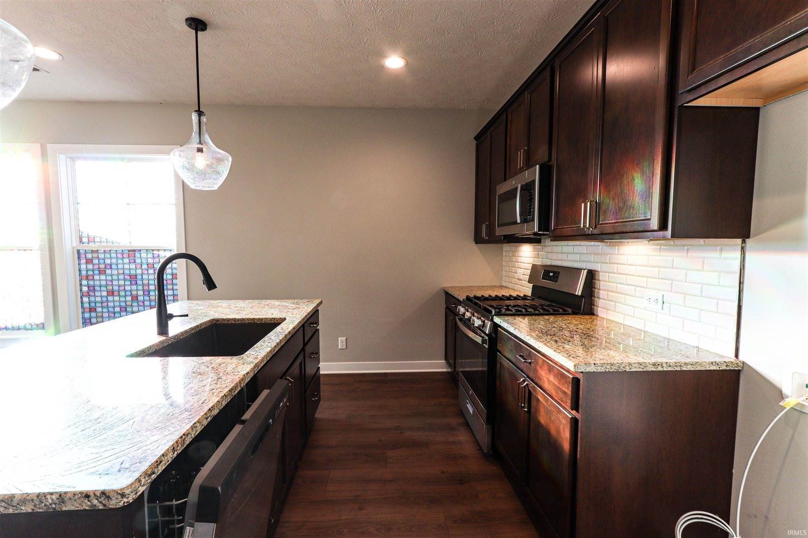 3088 Ashdon Drive, Newburgh, IN 47630