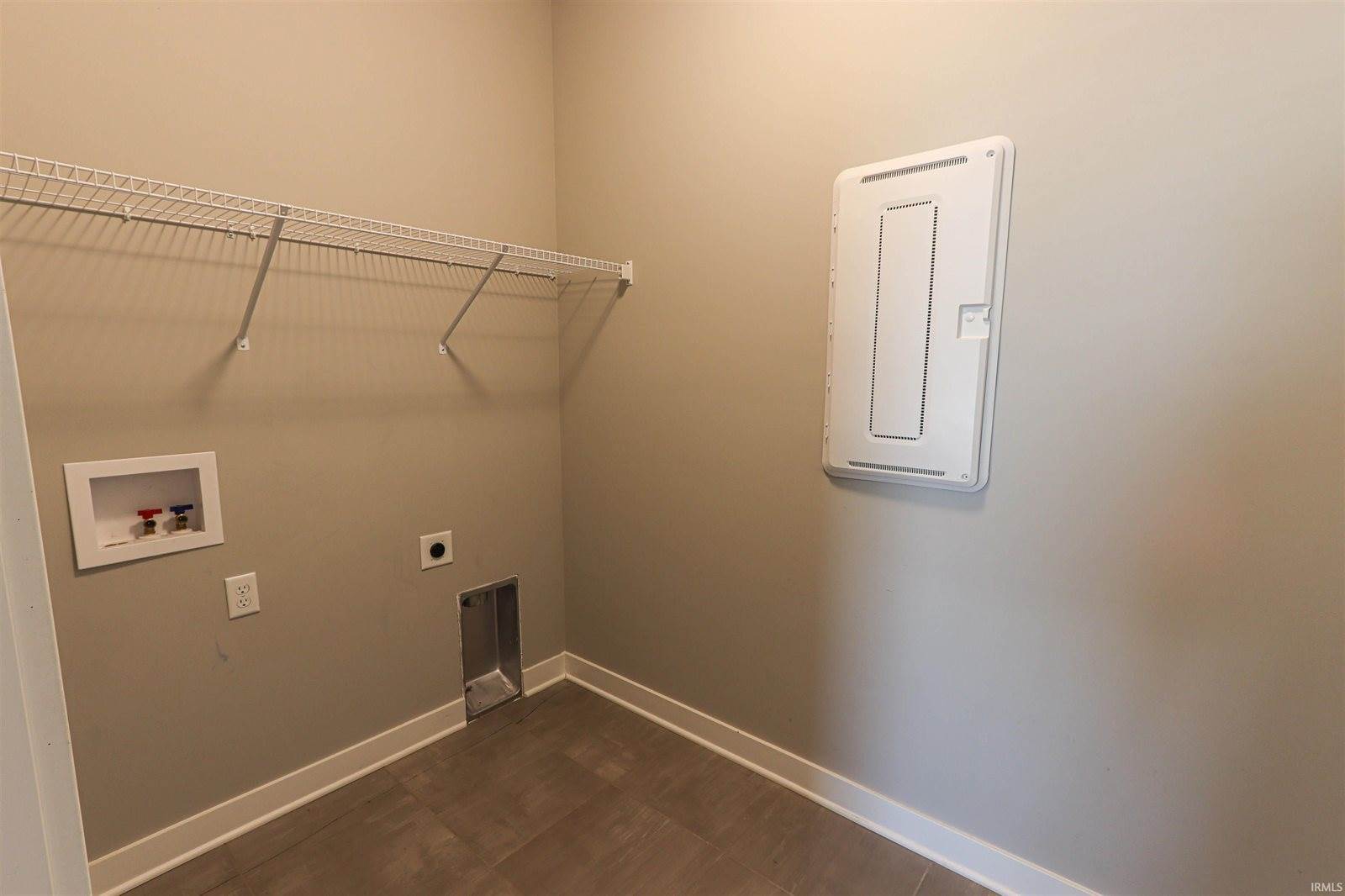 3088 Ashdon Drive, Newburgh, IN 47630