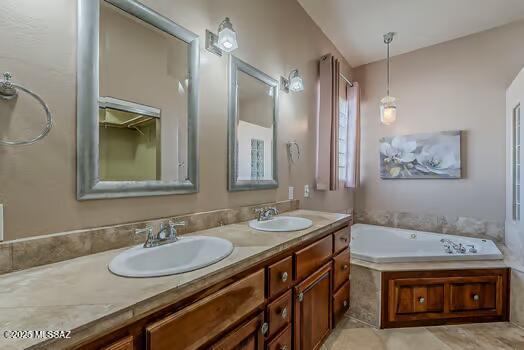 888 West Bronco Lane, Saint David, AZ 85630