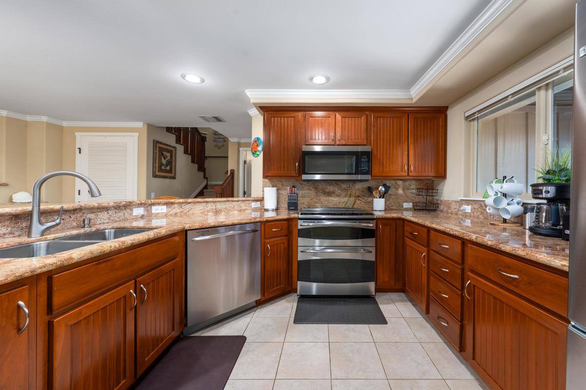 68-1122 Na Ala Hele Rd, #H22, Kamuela, HI 96743