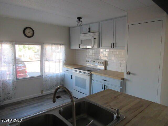 3411 South Camino Seco --, #401, Tucson, AZ 85730