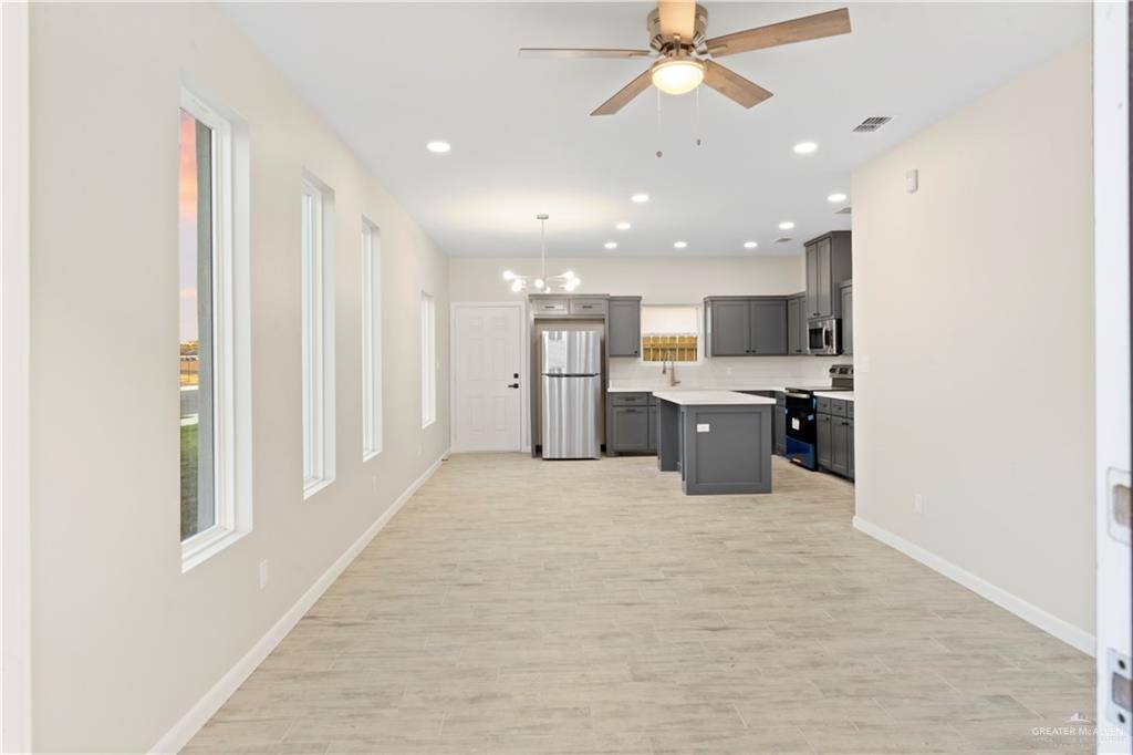1233 Country Club Drive, Alamo, TX 78589