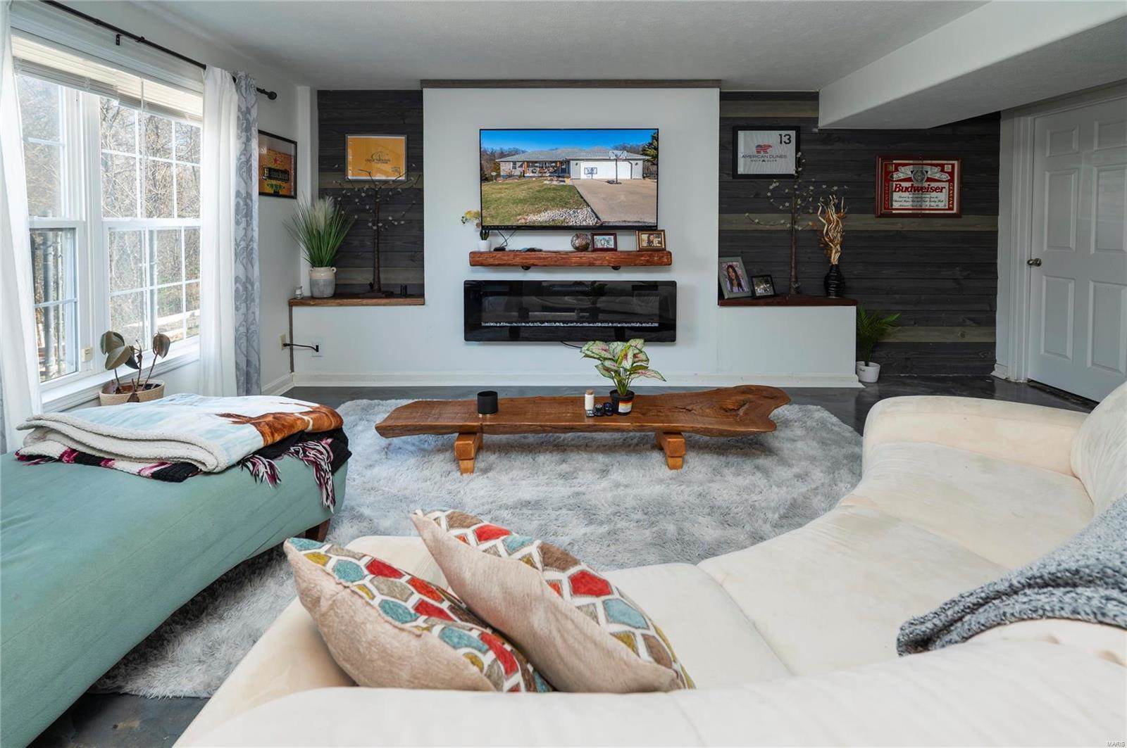 19421 Laveille Road, Waynesville, MO 65583