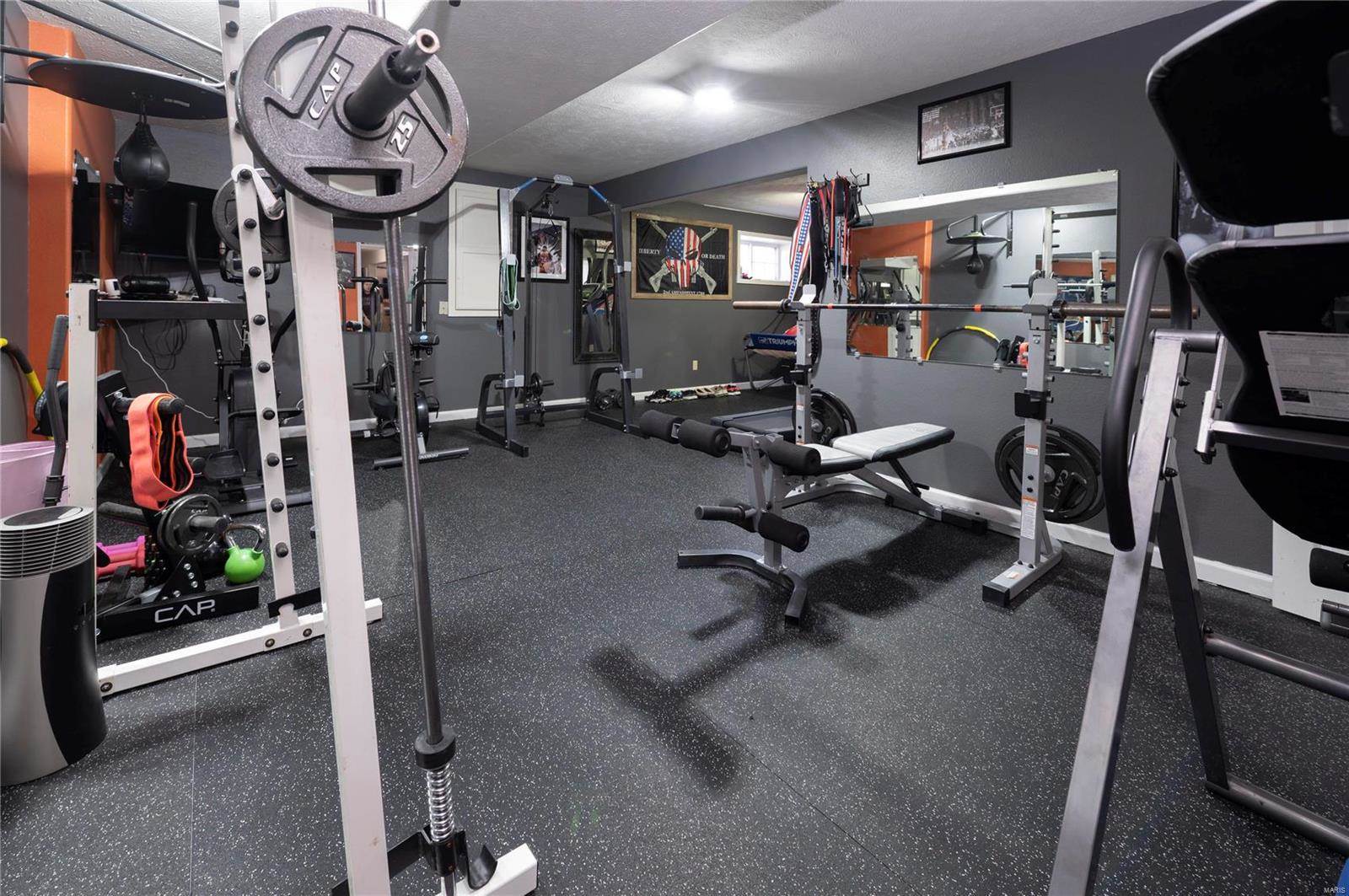 19421 Laveille Road, Waynesville, MO 65583