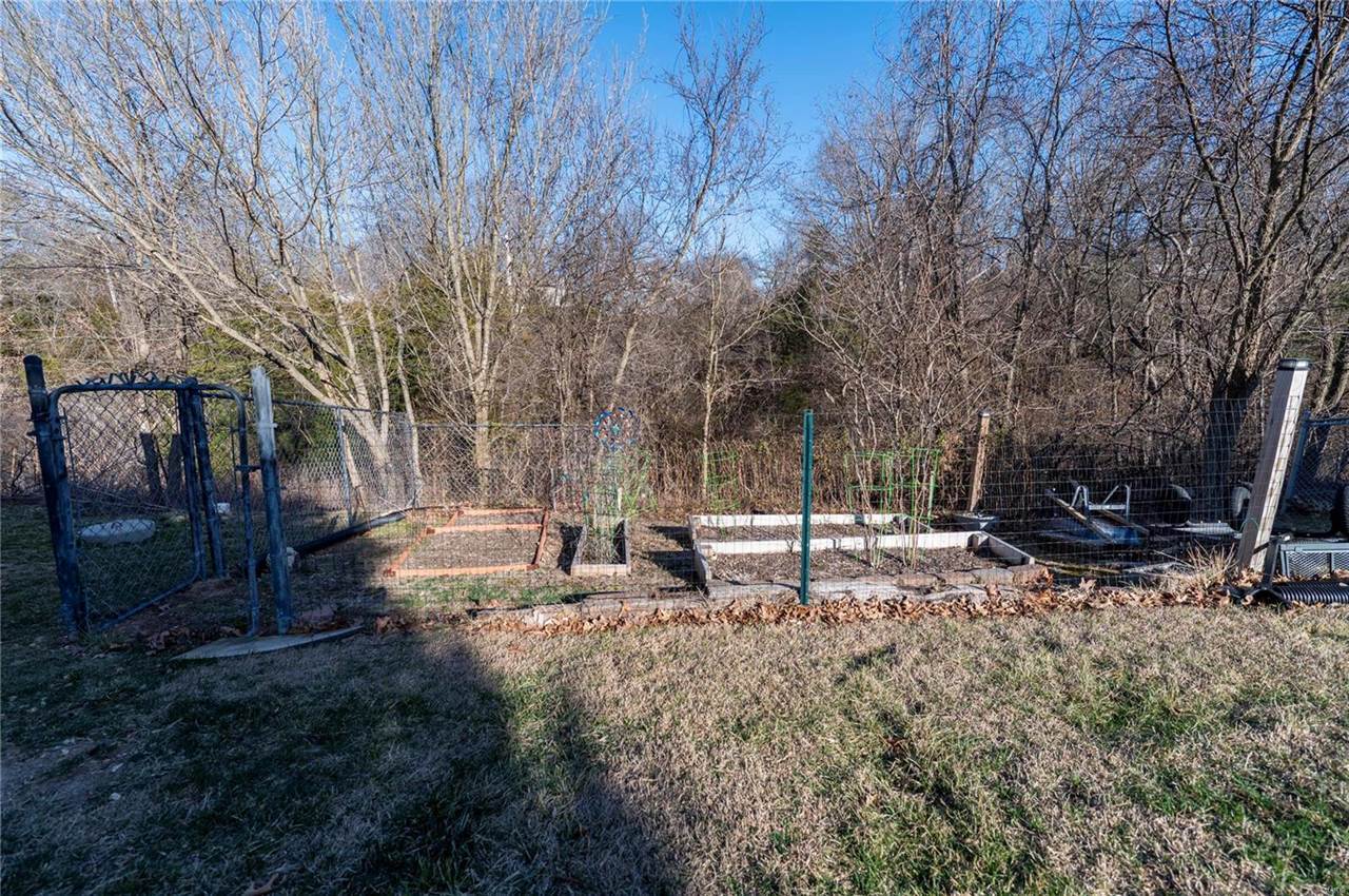 19421 Laveille Road, Waynesville, MO 65583