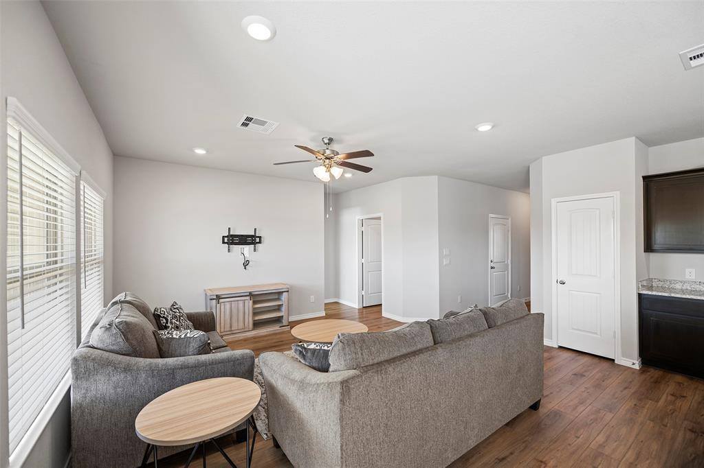 2049 Chief Street, Bryan, TX 77807